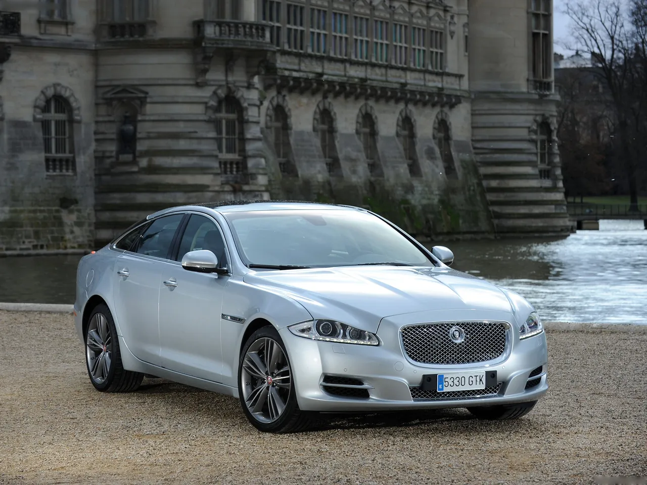 Jaguar XJ (2010)