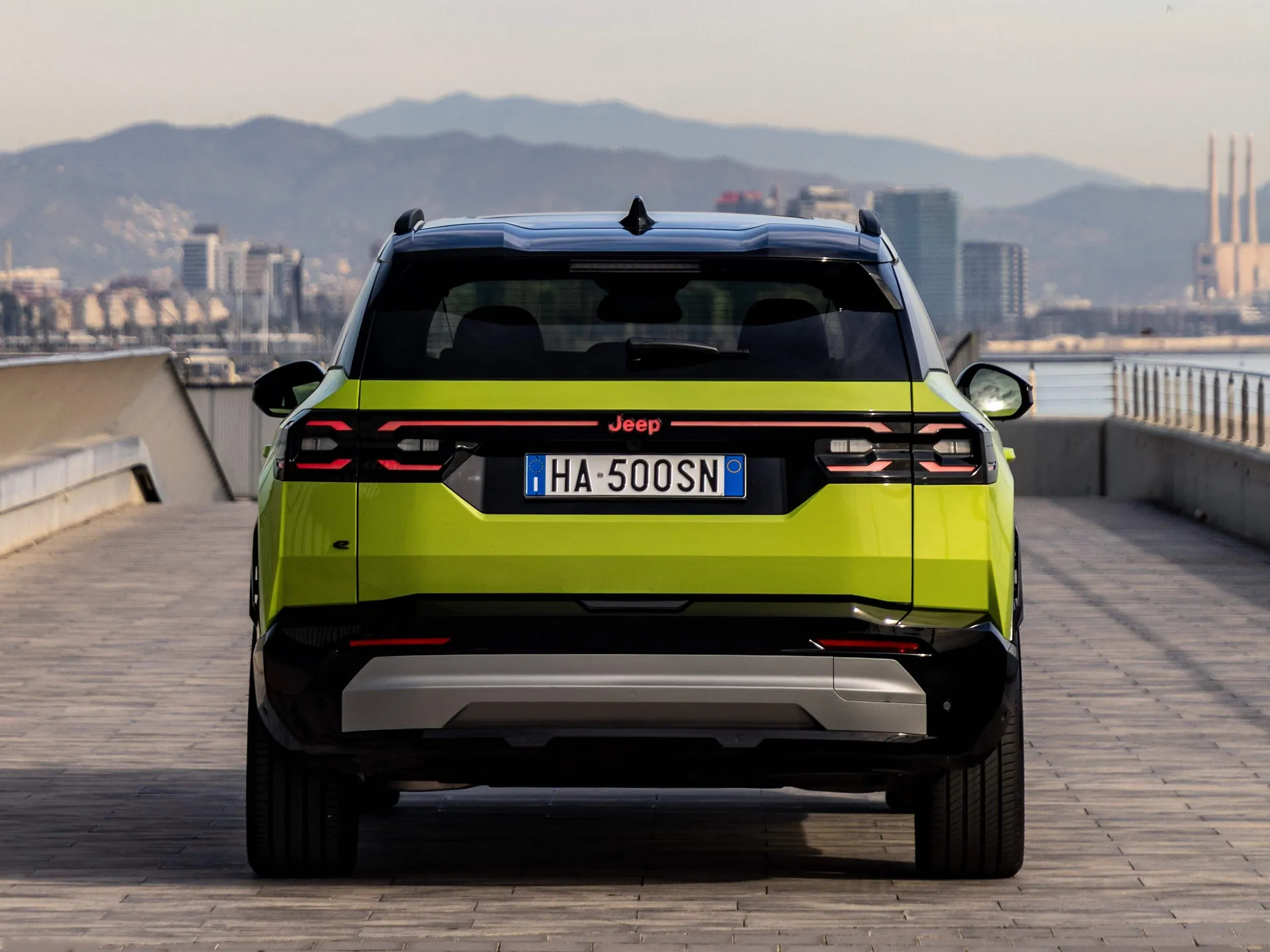 Jeep Compass (2026) – zezadu