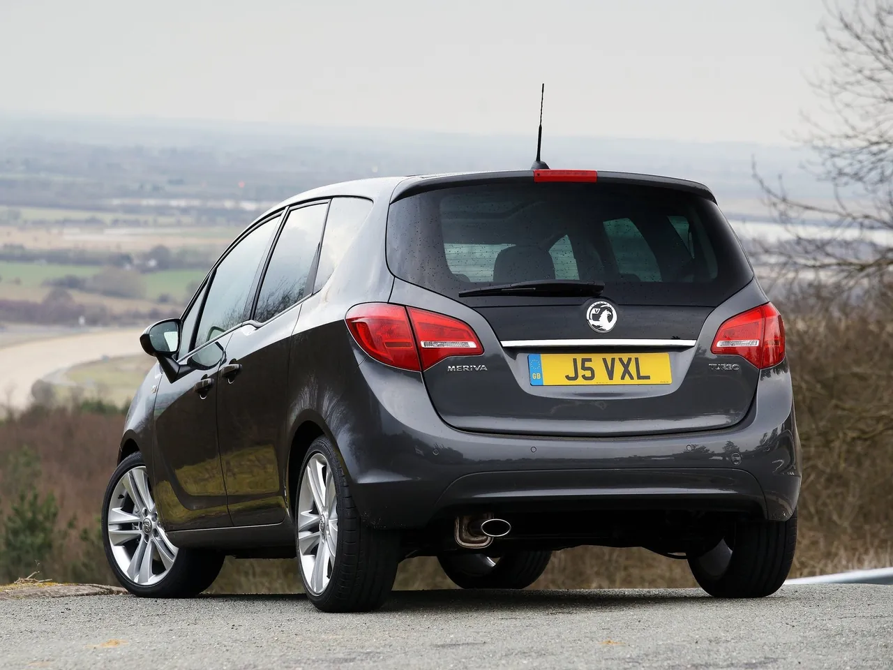 Vauxhall Meriva (2011) – zadní tříčtvrteční pohled