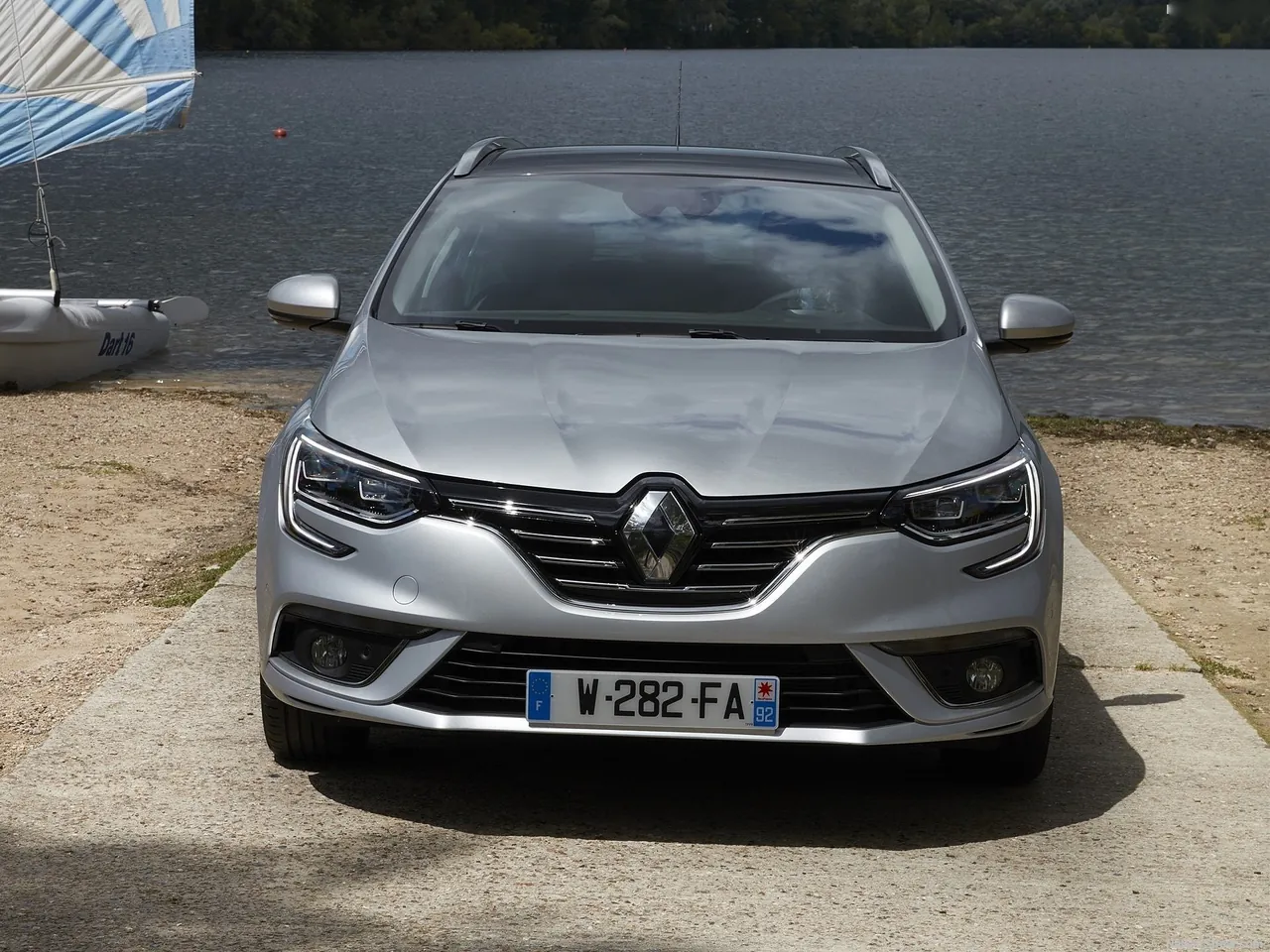 Renault Megane Estate (2017) – zepředu