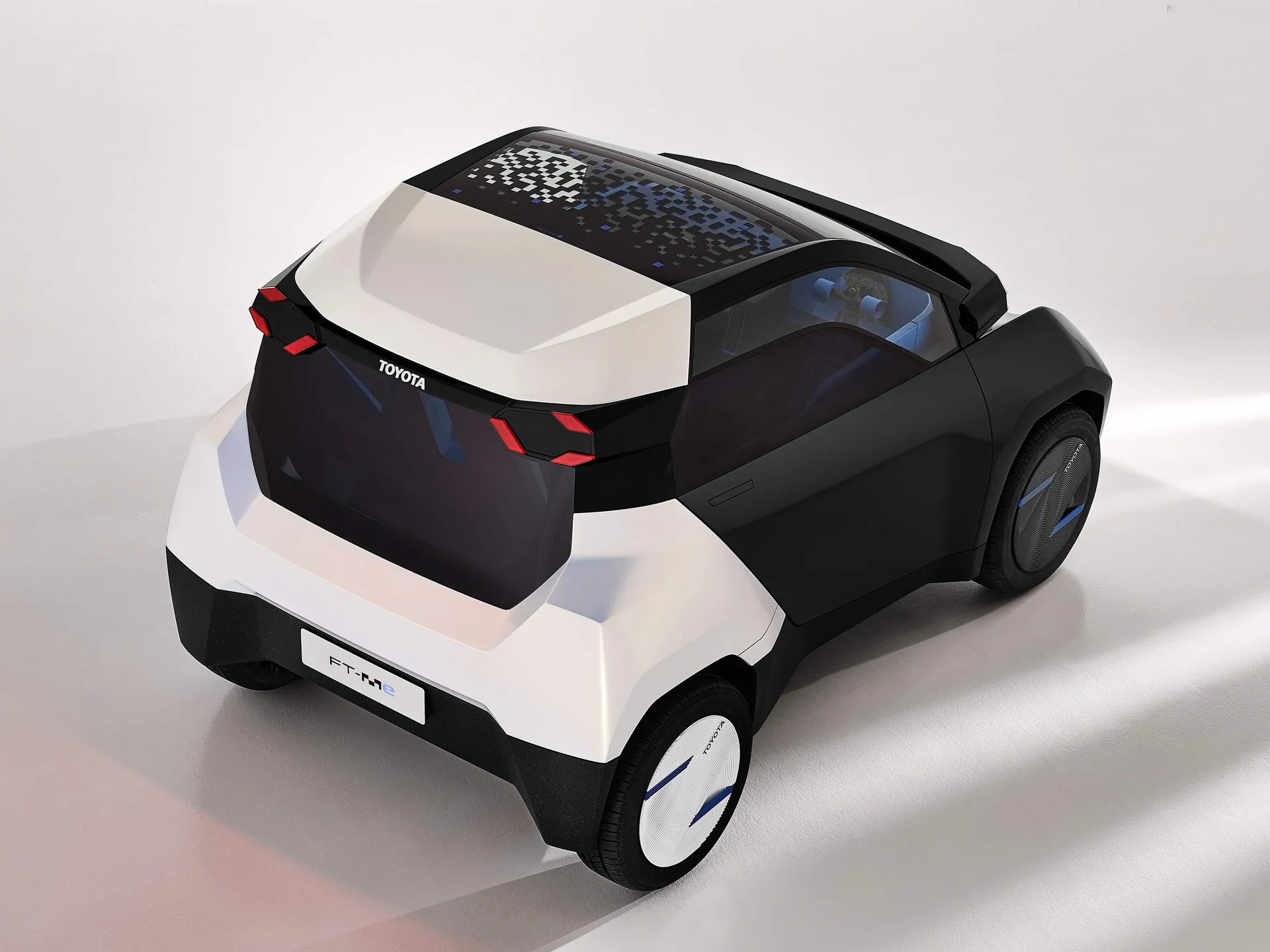 Toyota FT-Me Concept (2025) – zadní tříčtvrteční pohled