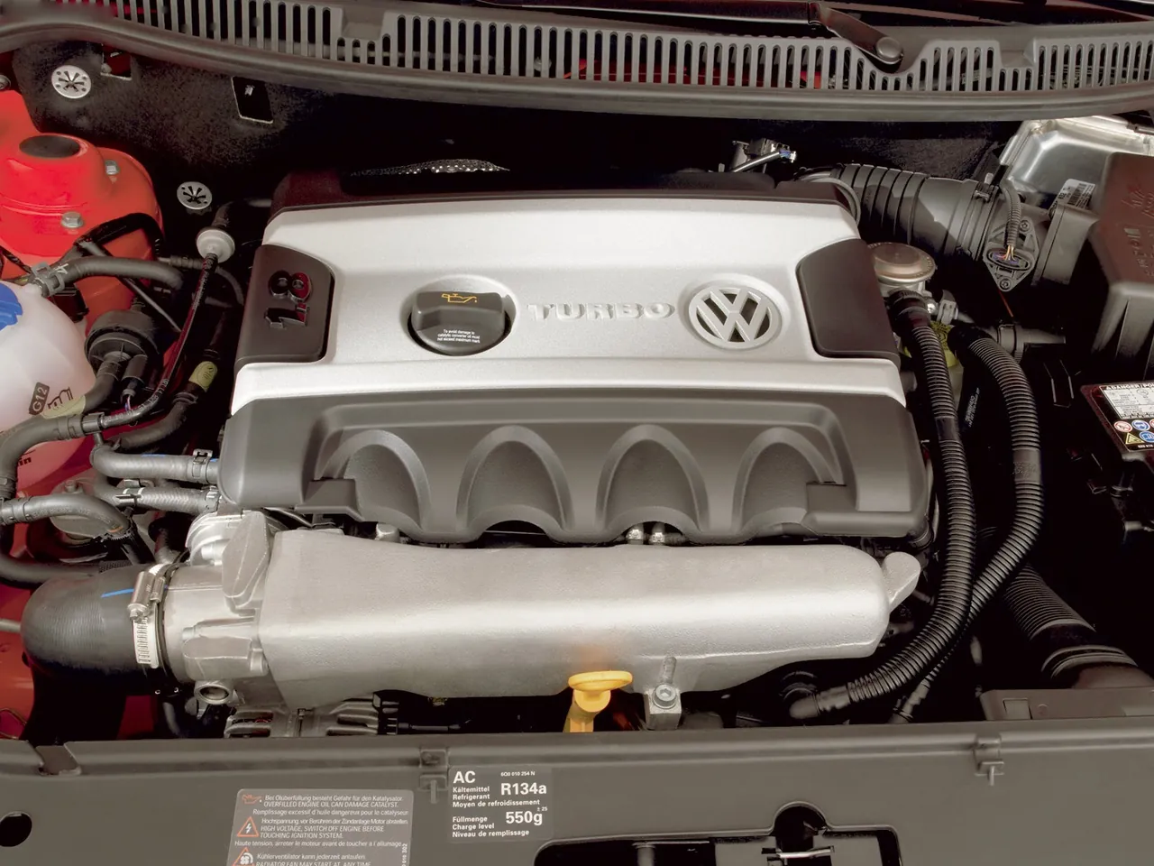 Volkswagen Polo GTI (2006) – motorový prostor