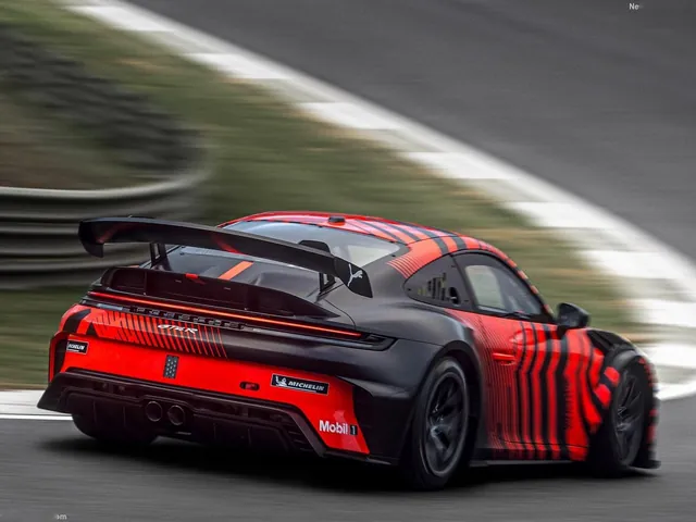 Porsche 911 GT4 R (2027)