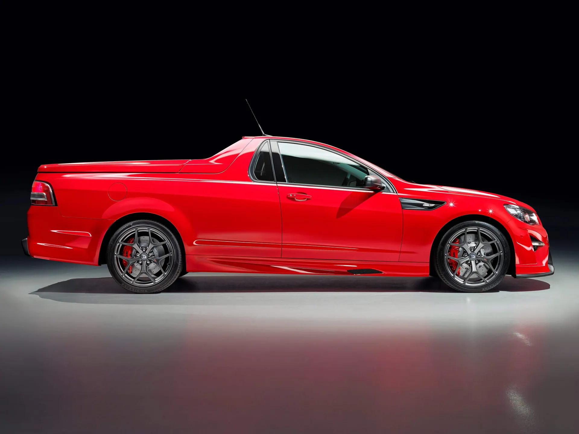 HSV GTSR Maloo (2017) – boční profil