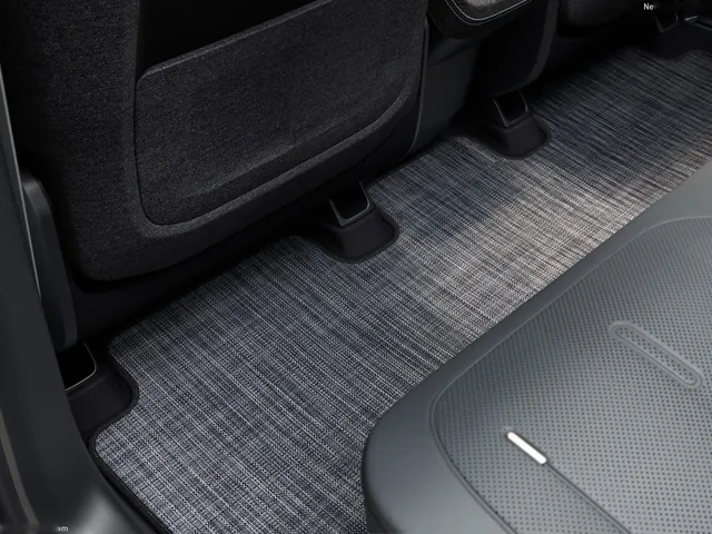 Rivian R2 (2027)