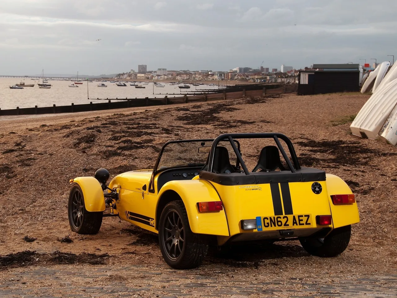 Caterham Supersport R (2013) – zadní tříčtvrteční pohled