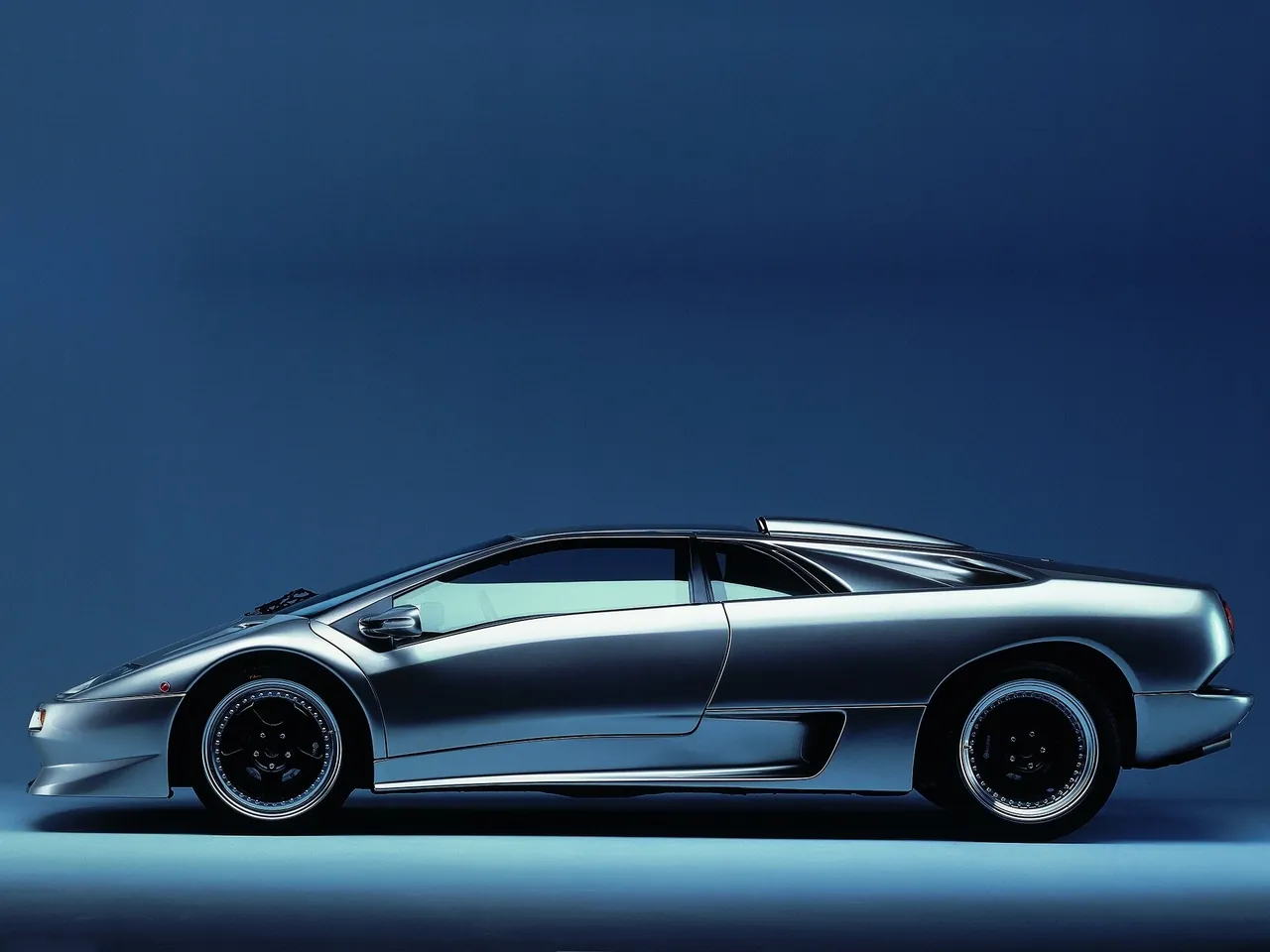 Lamborghini Diablo SV (1996) – boční profil