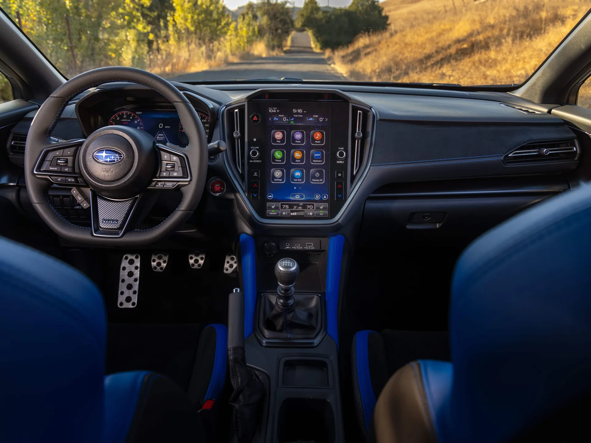 Subaru WRX tS (2025) – interiér