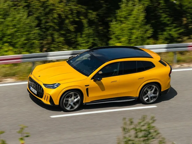 Mercedes-Benz AMG GT SUV (2027)