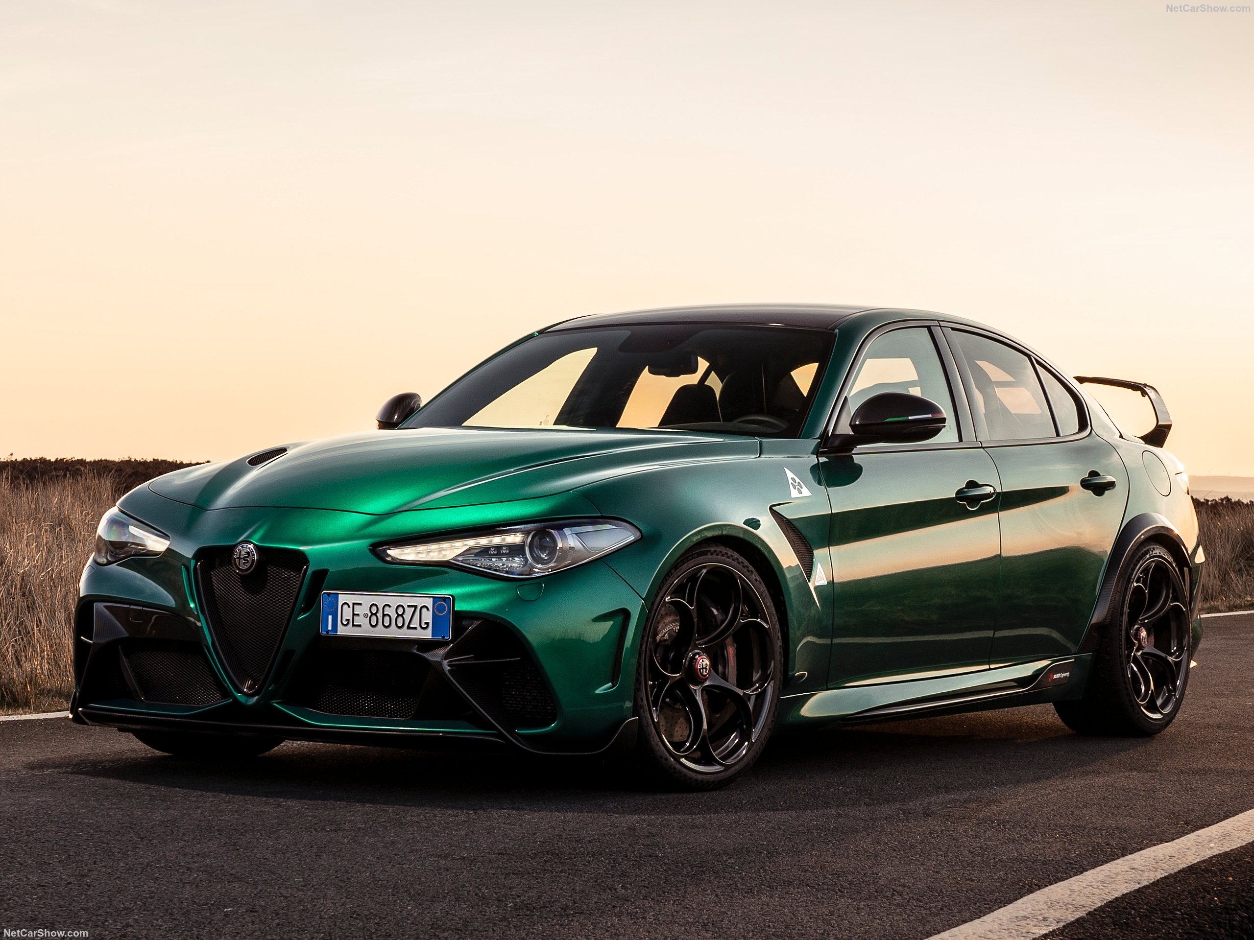 Alfa Romeo Giulia GTA (2021)