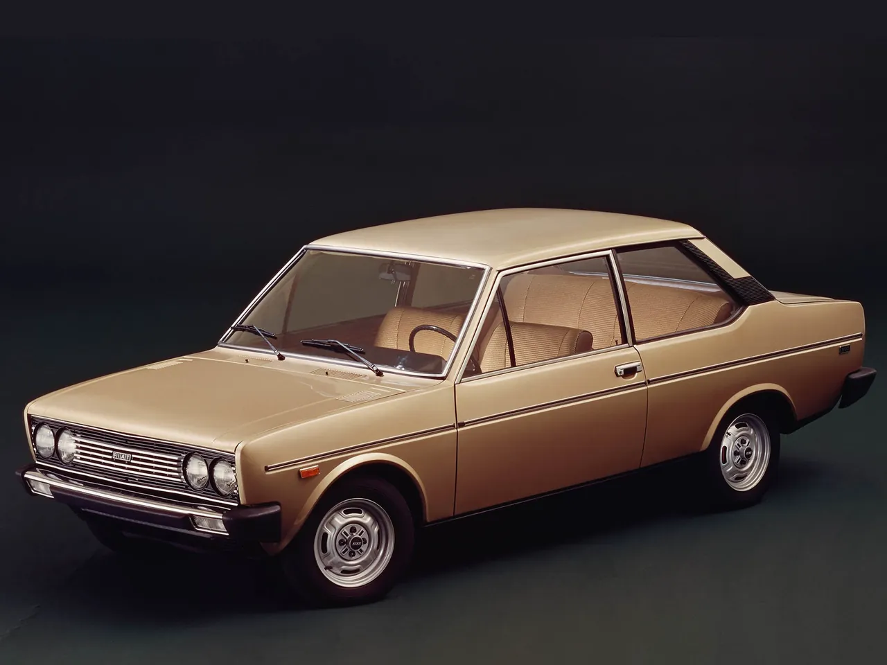 Fiat 131 Mirafiori (1974)
