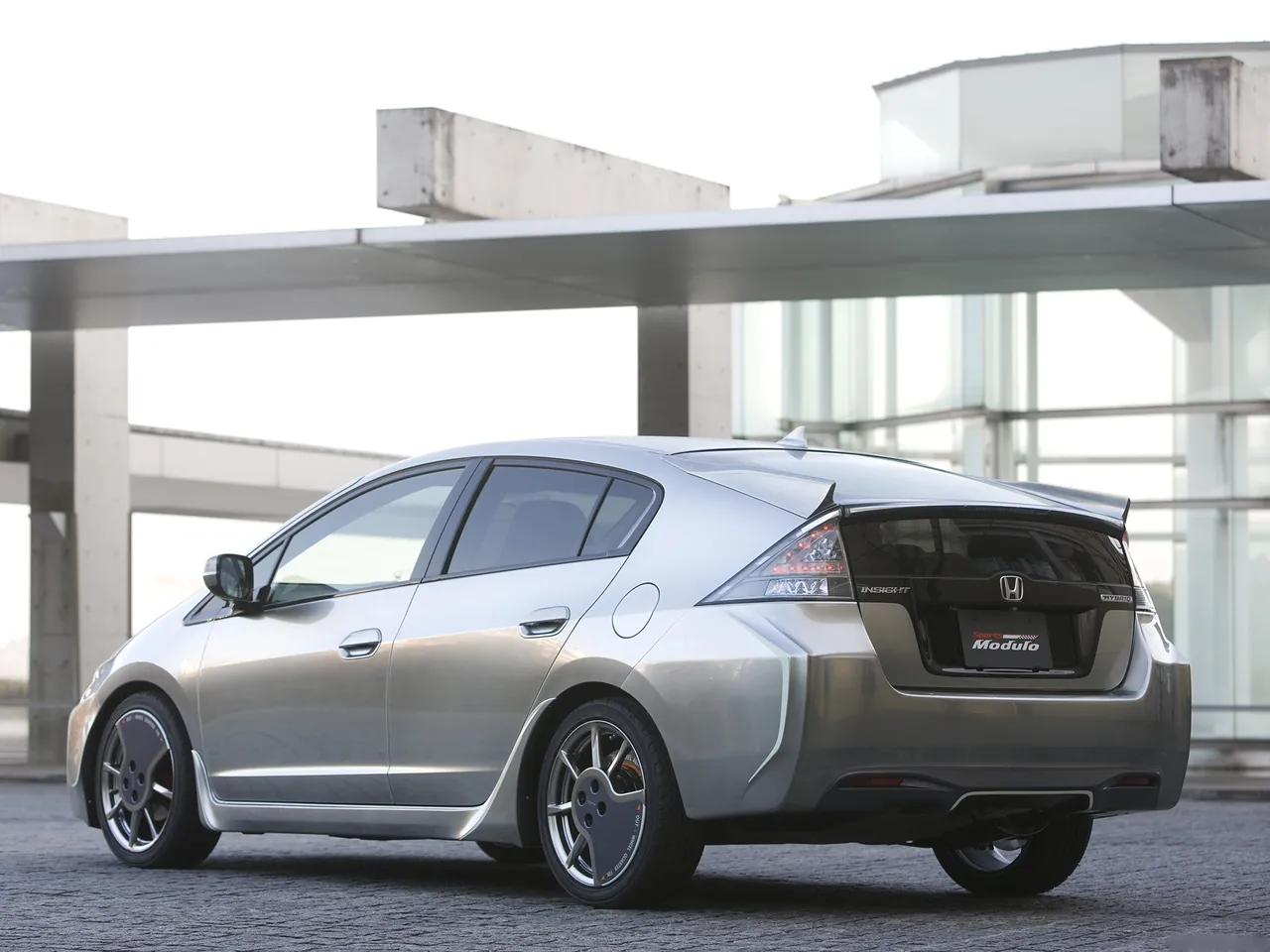 Honda Insight Sports Modulo Concept (2010) – zadní tříčtvrteční pohled