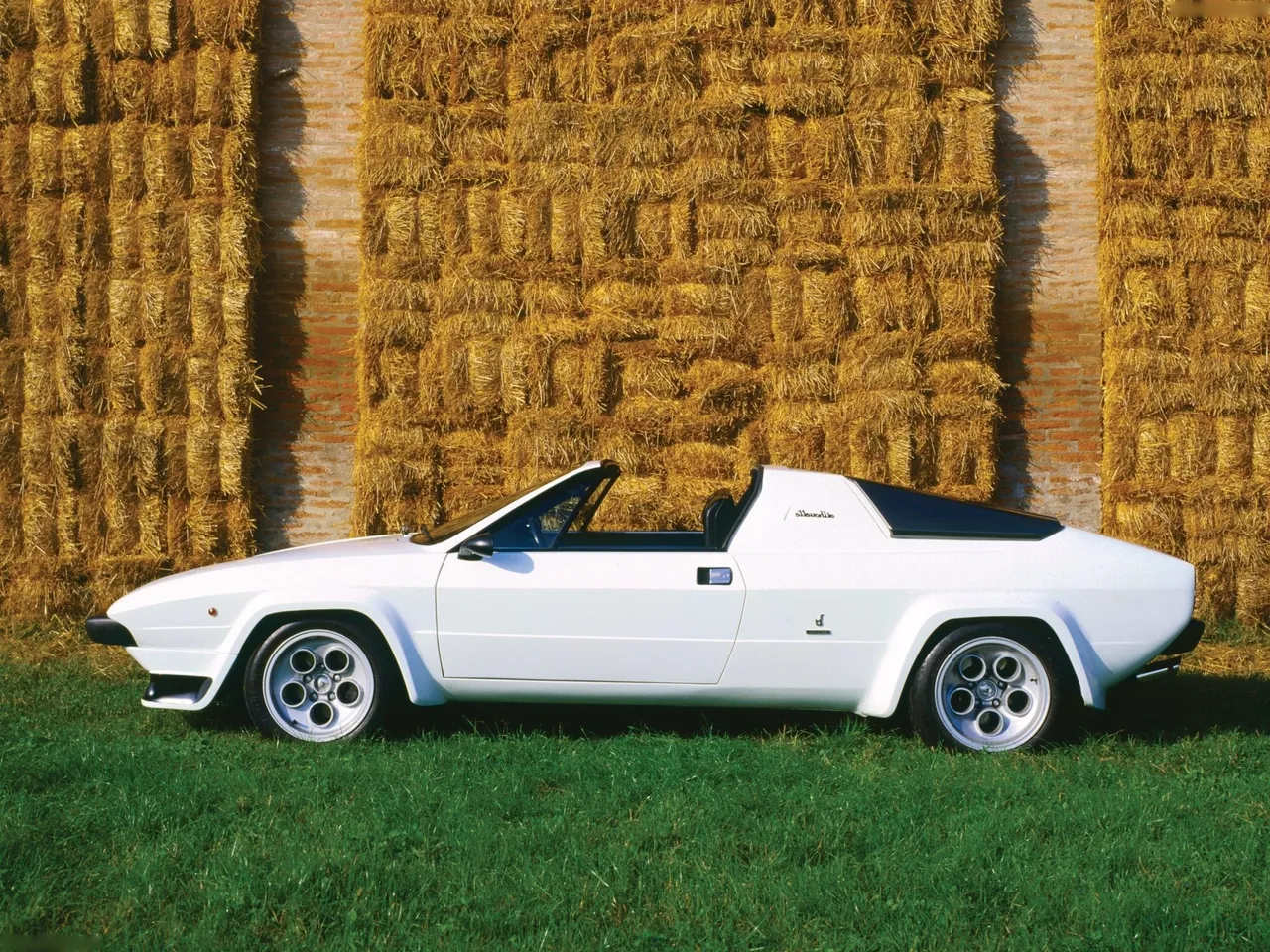 Lamborghini Silhouette (1976) – boční profil