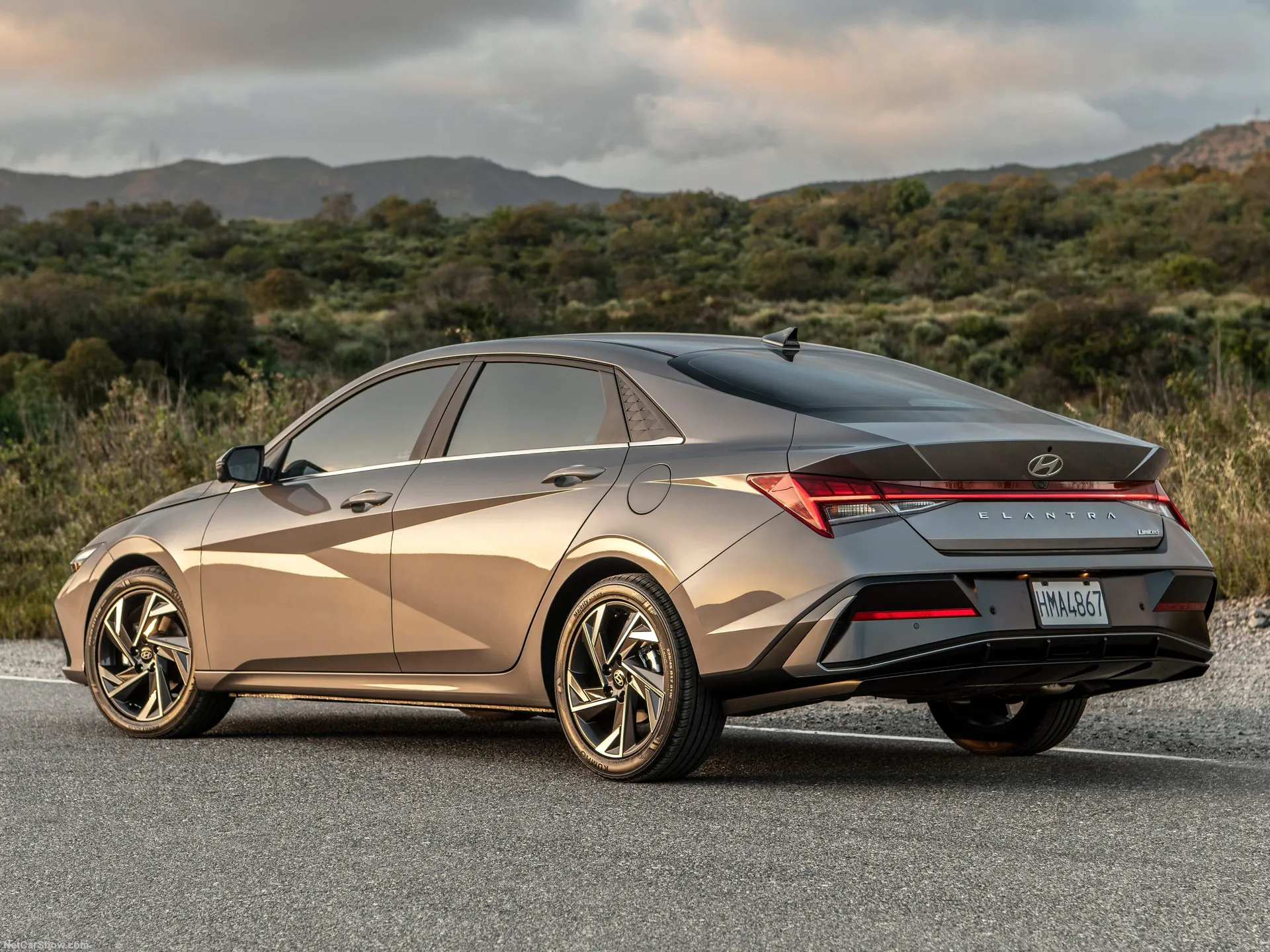 Hyundai Elantra (2024) - Rear Three-Quarter