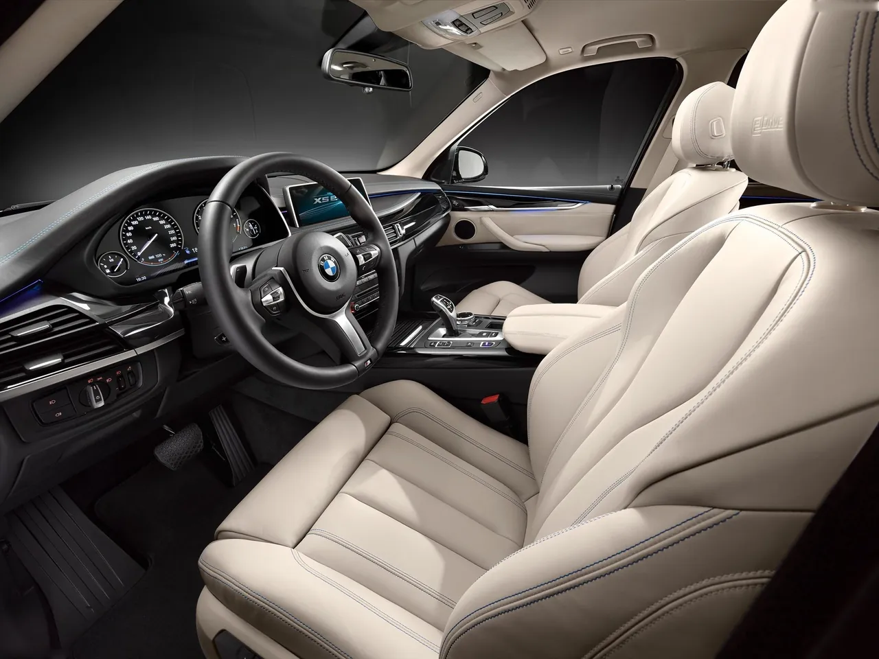 BMW X5 eDrive Concept (2013) – interiér