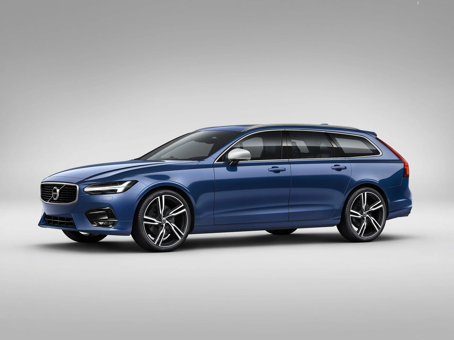 Volvo V90 R-Design (2017)