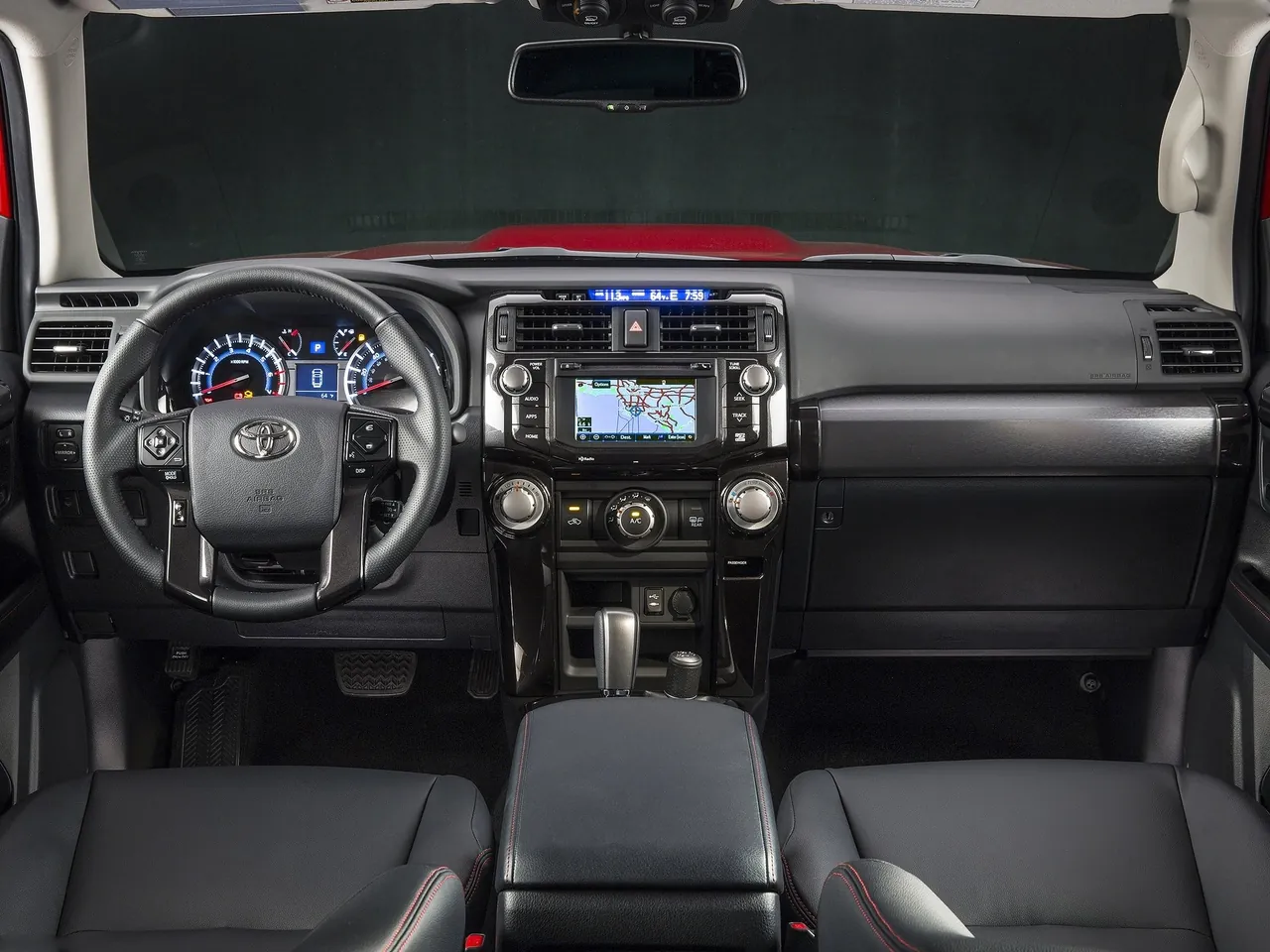 Toyota 4Runner (2014) – interiér