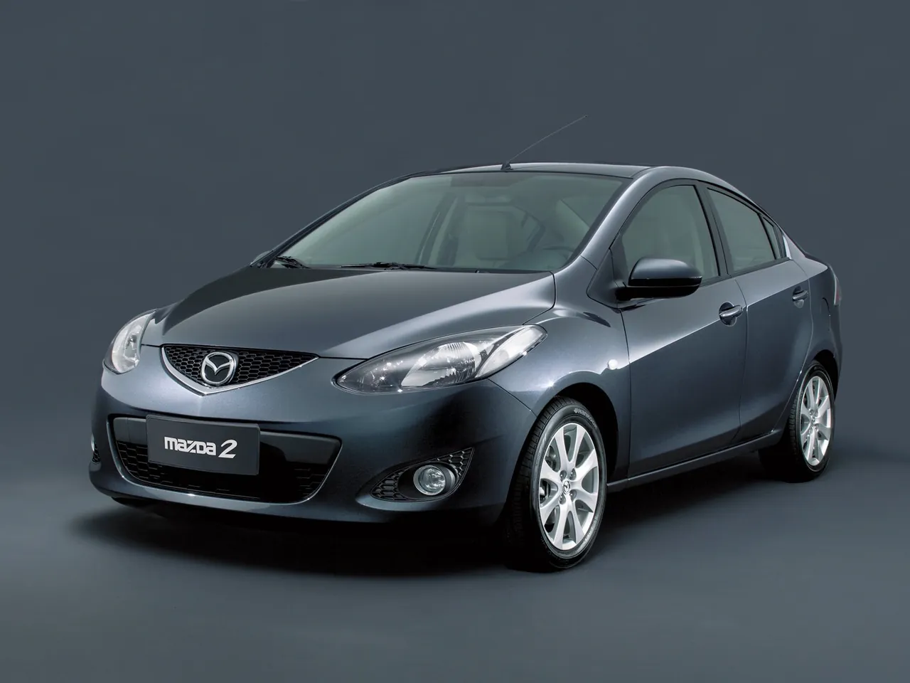 Mazda 2 Sedan (2008)