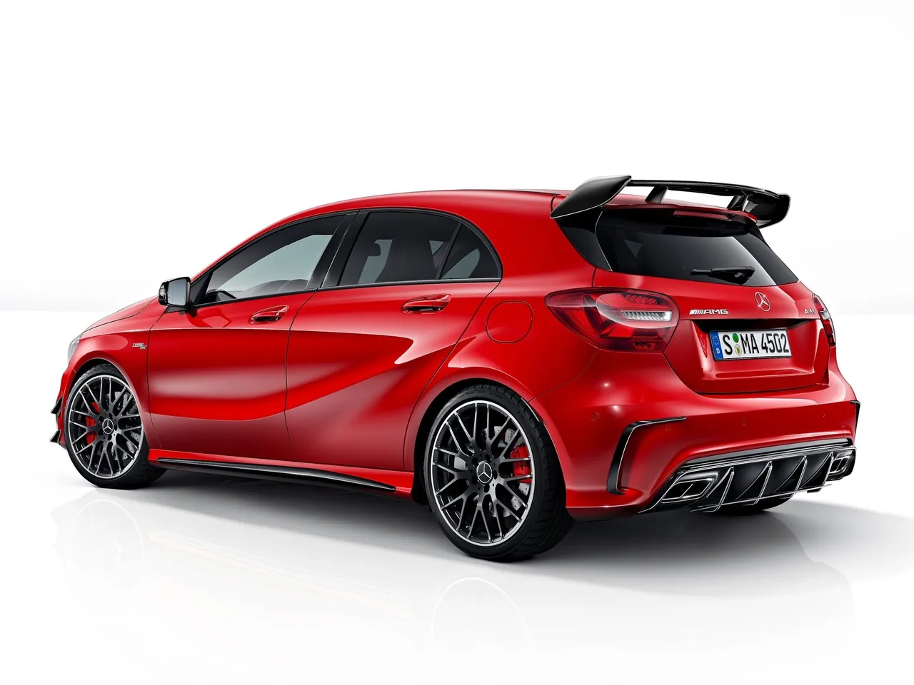 Mercedes-Benz A45 AMG 4Matic (2016) - Rear Three-Quarter