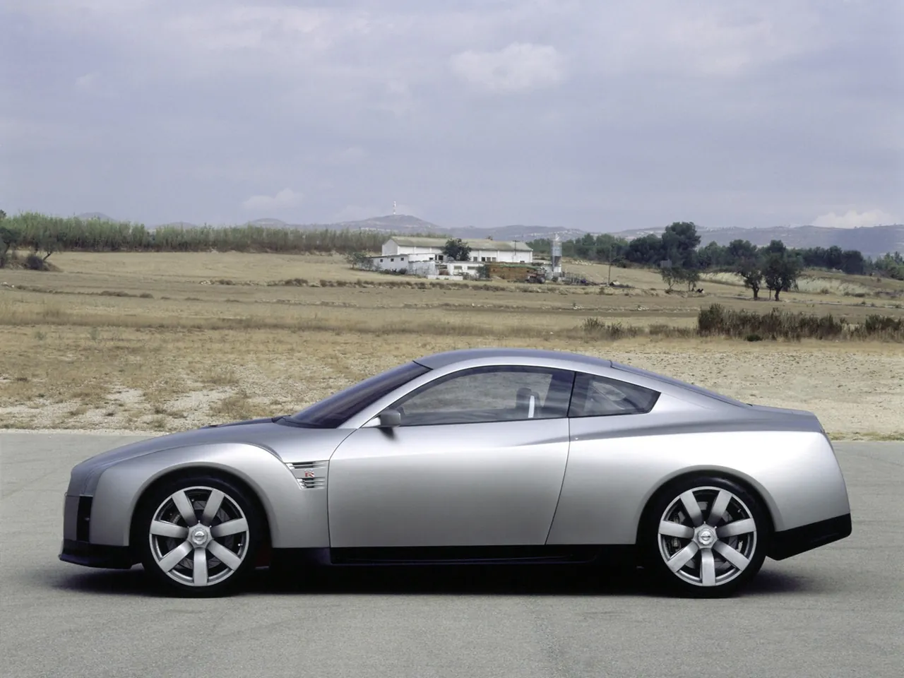 Nissan GT-R Concept (2001) – boční profil
