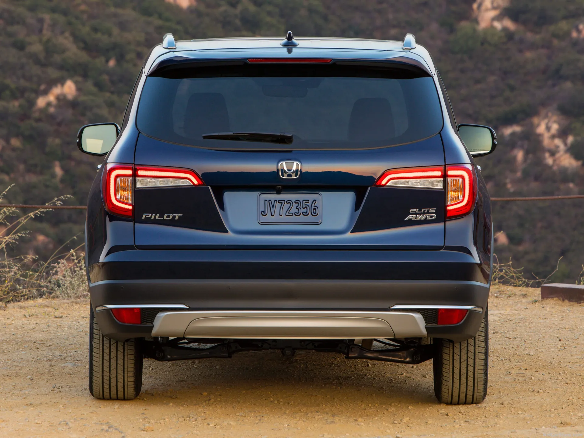 Honda Pilot (2019) - Rear