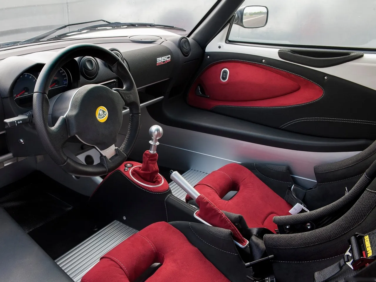 Lotus Exige 360 Cup (2016) – interiér