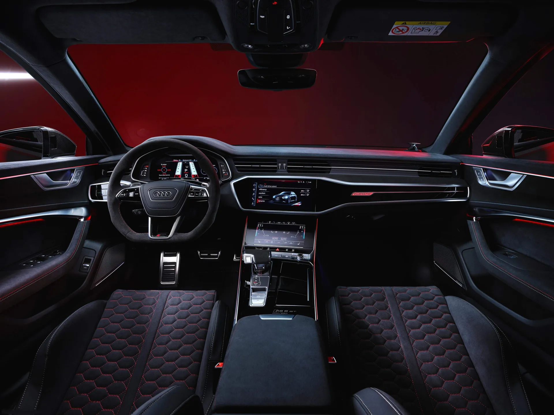 Audi RS6 Avant GT (2024) – interiér