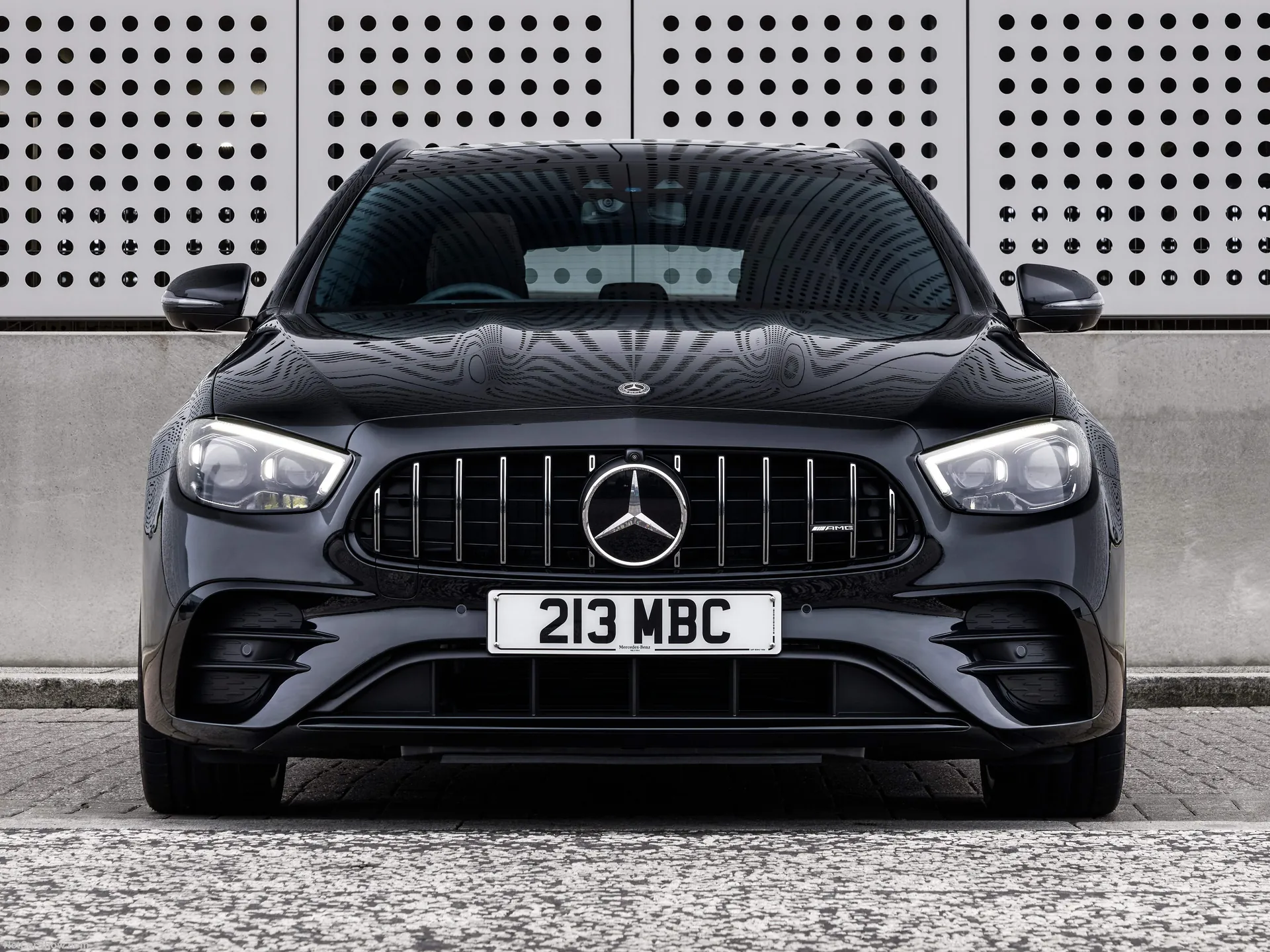 Mercedes-Benz E53 AMG Estate (2021) – zepředu