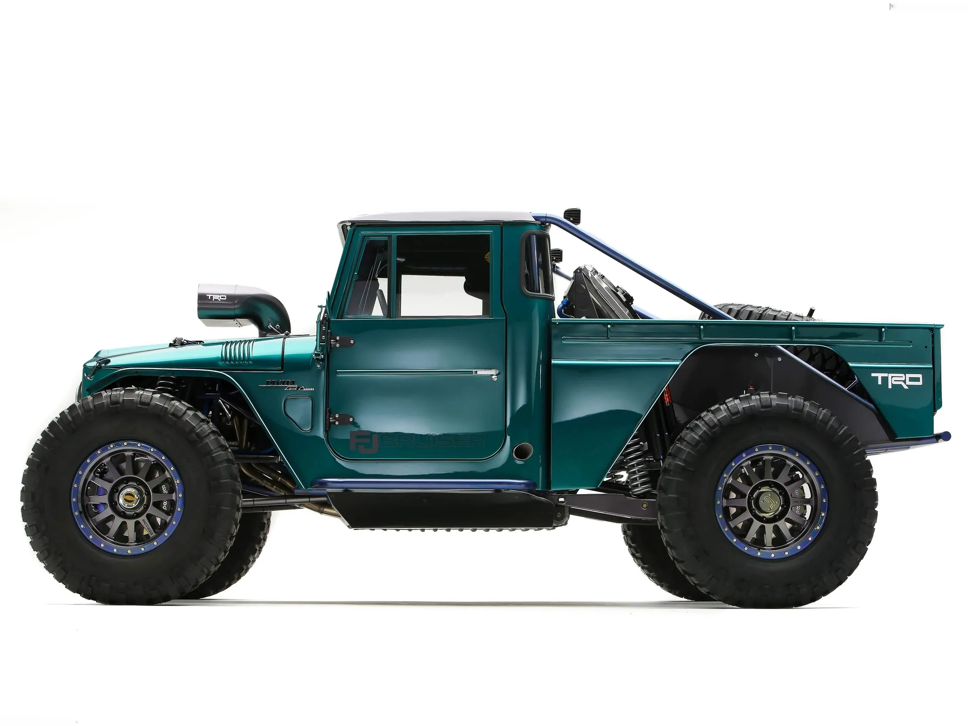Toyota FJ Bruiser Concept (2023) – boční profil