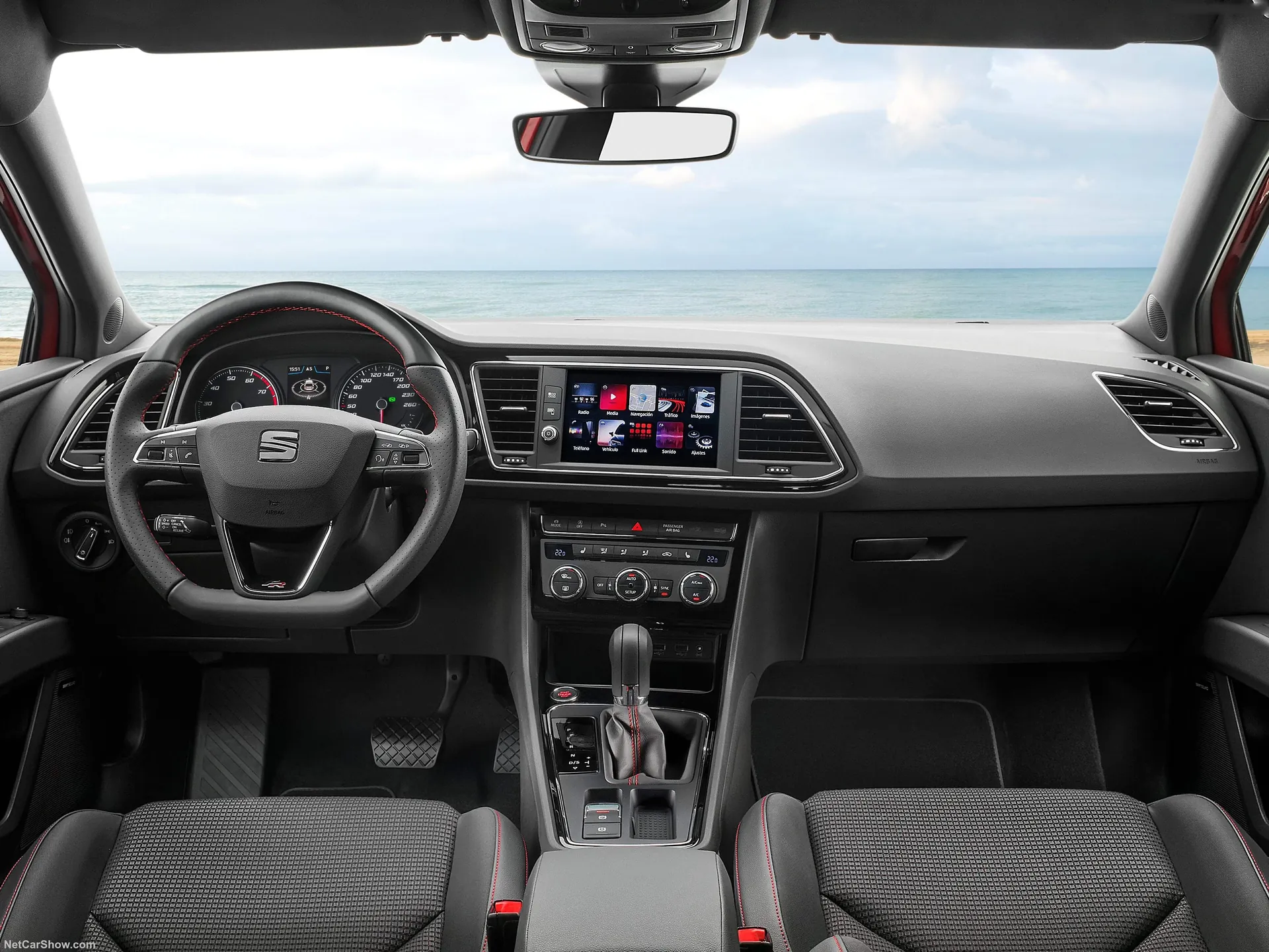 Seat Leon (2017) – interiér