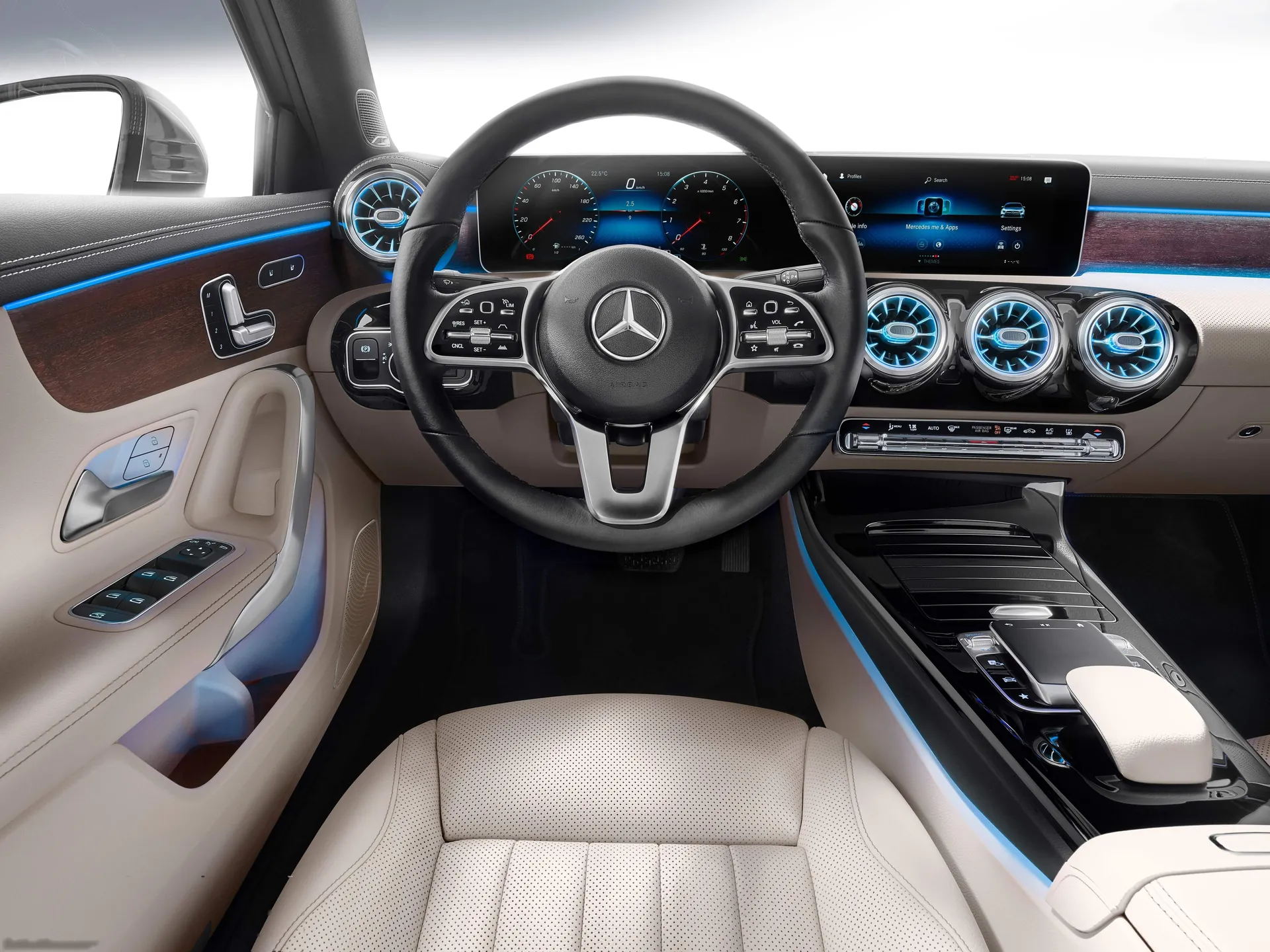 Mercedes-Benz A-Class Sedan (2019) – interiér