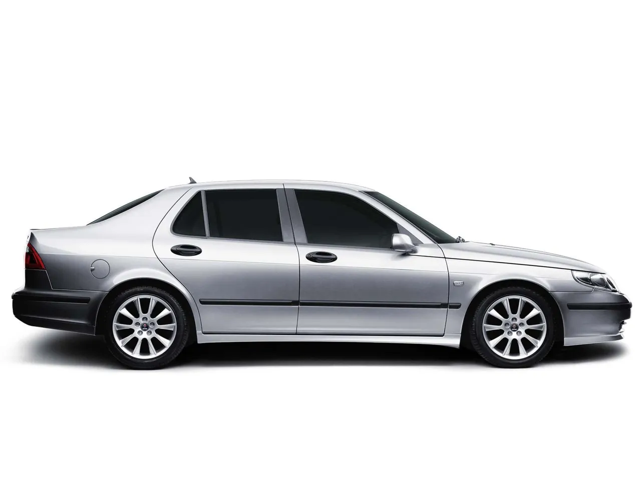 Saab 9-5 Sedan (2004) – boční profil