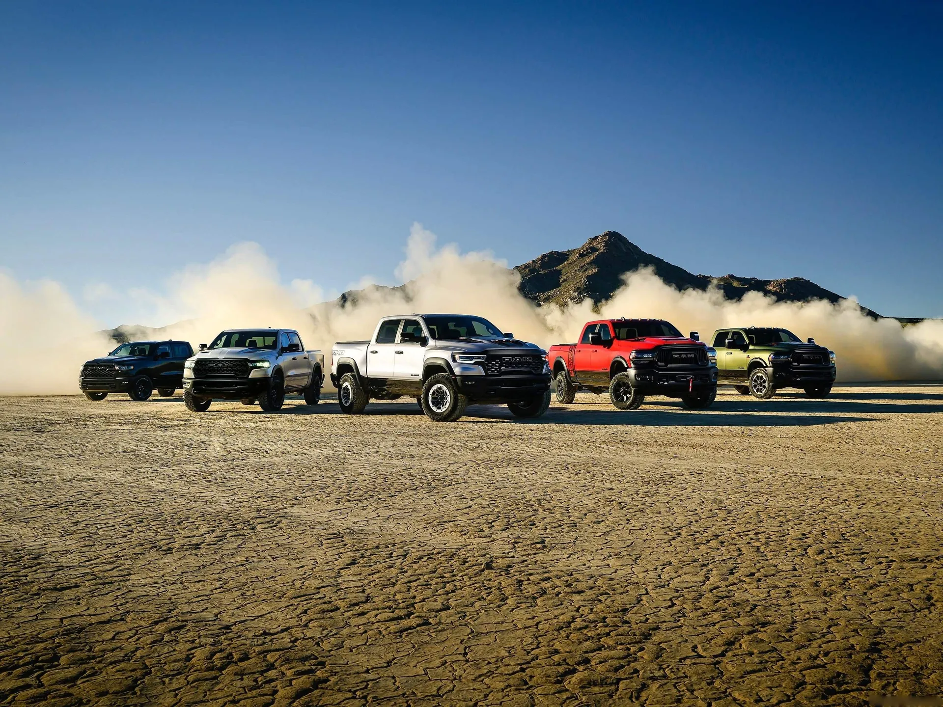 Ram 1500 RHO (2025) – skupinový snímek