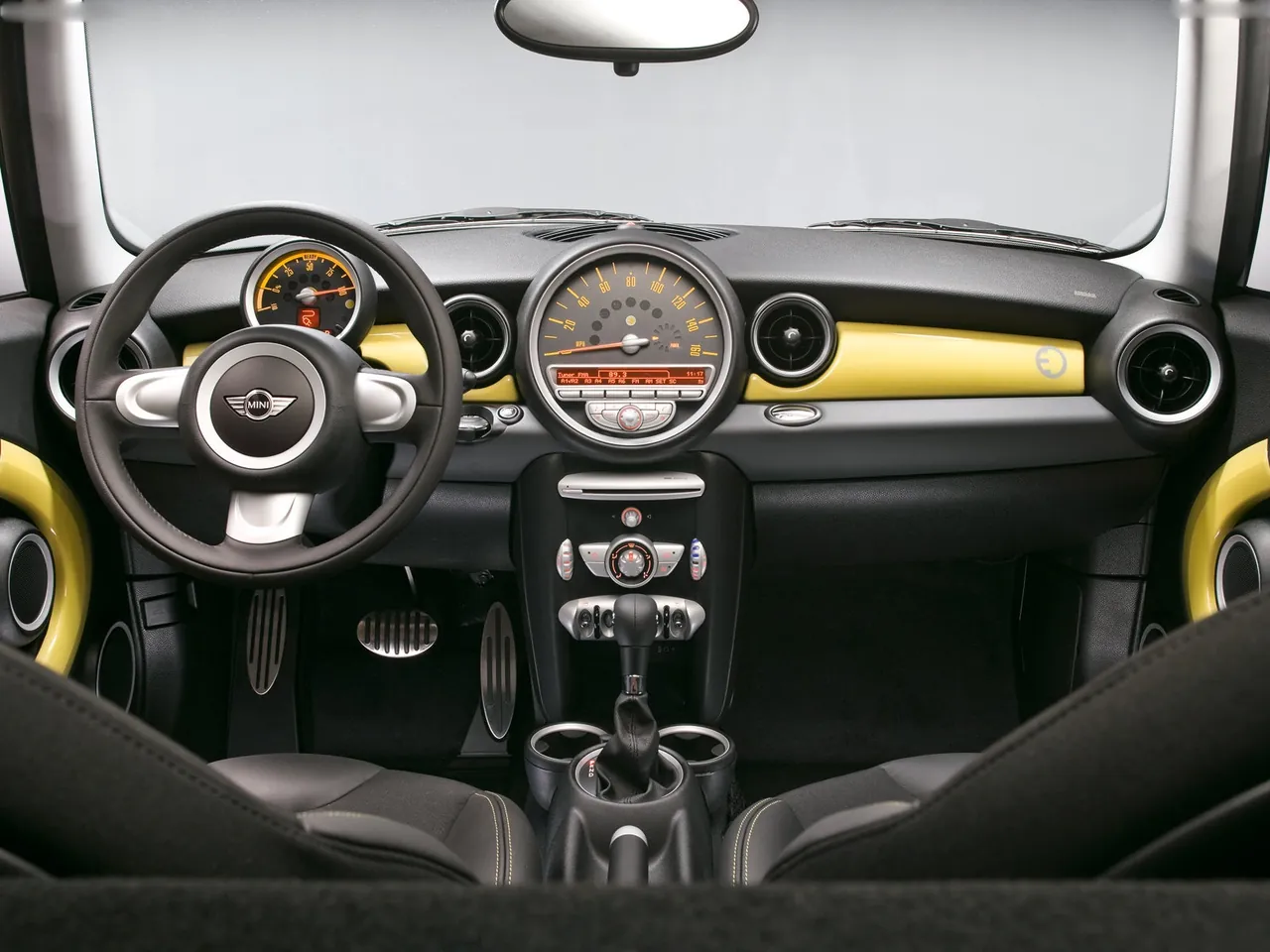 Mini E (2010) – interiér