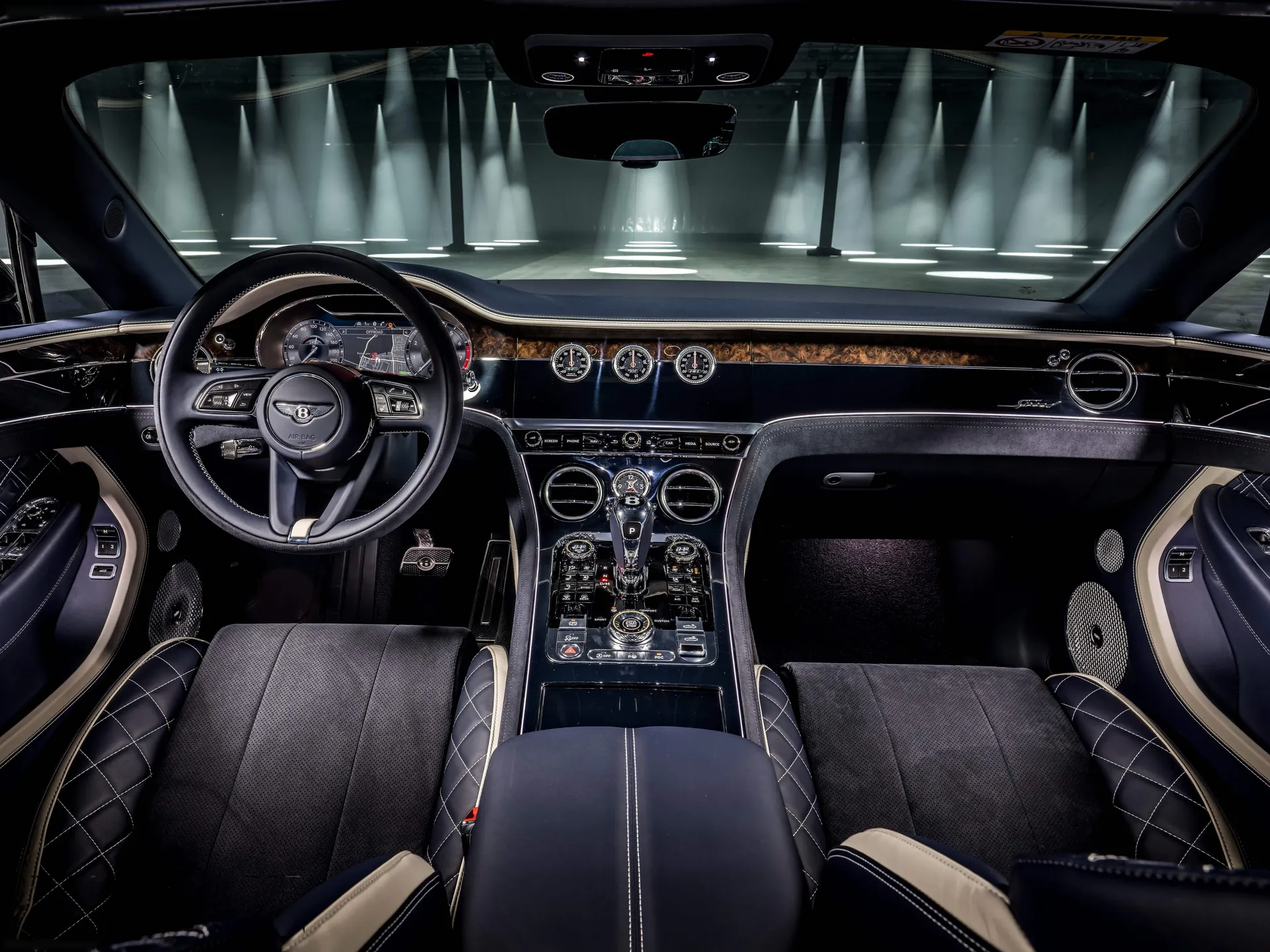 Bentley Continental GT Speed Convertible (2022) – interiér