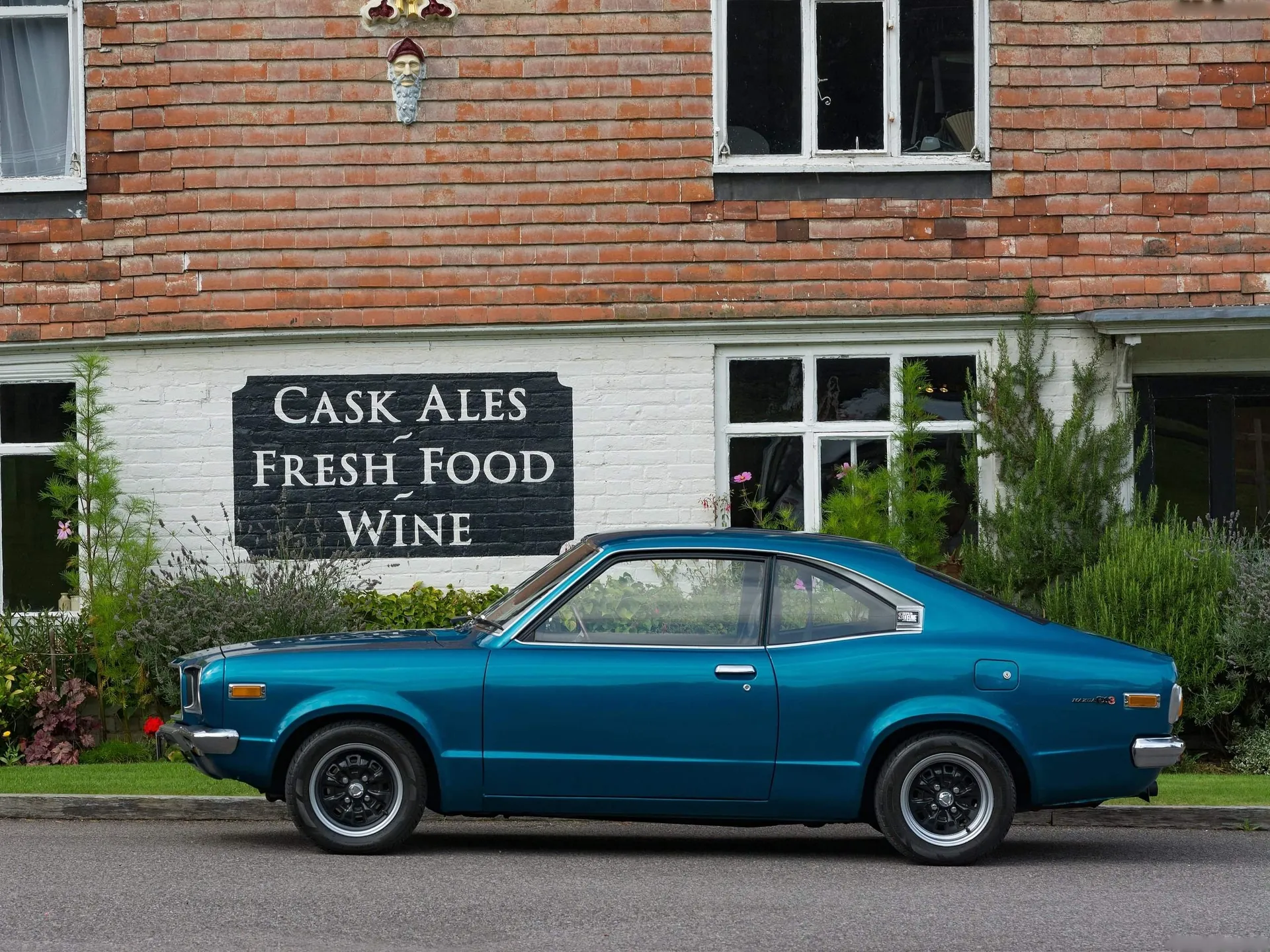 Mazda RX-3 (1973) – boční profil