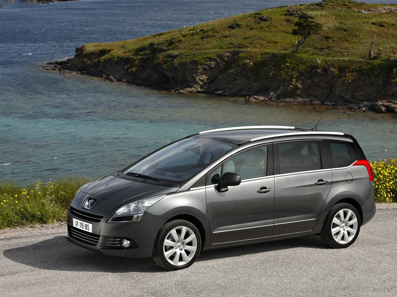 Peugeot 5008 (2010)