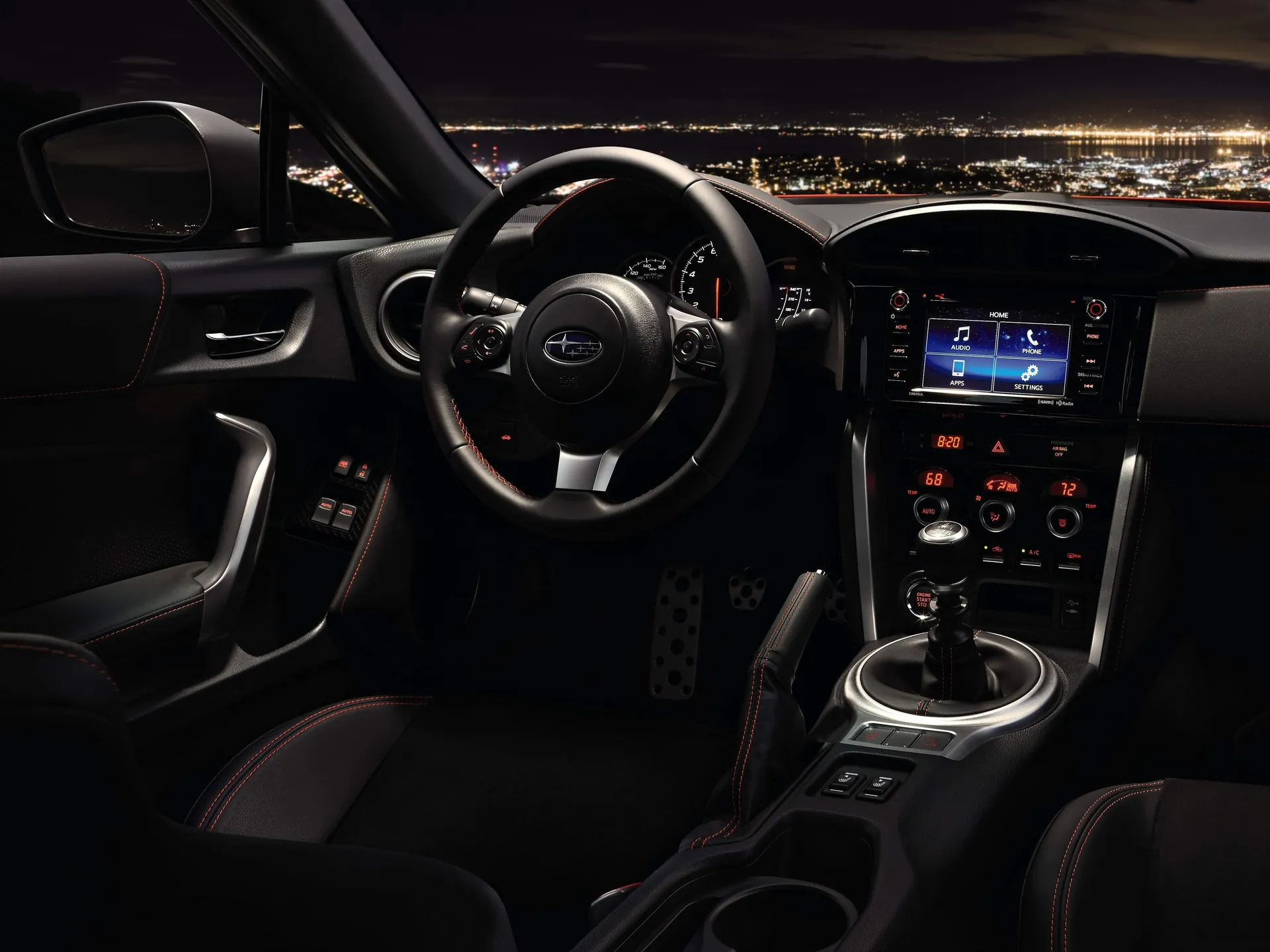 Subaru BRZ (2017) – interiér