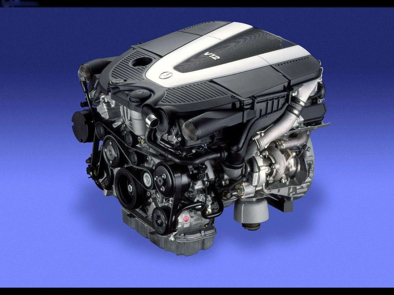 Mercedes-Benz S500 4MATIC (2003) - Engine