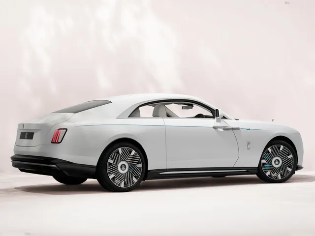 Rolls-Royce Spectre Inspired by Primavera (2026)