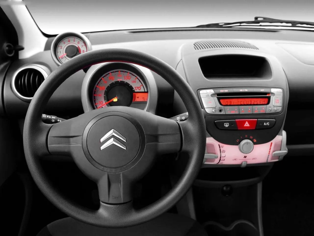 Citroen C1 3door (2006) – interiér