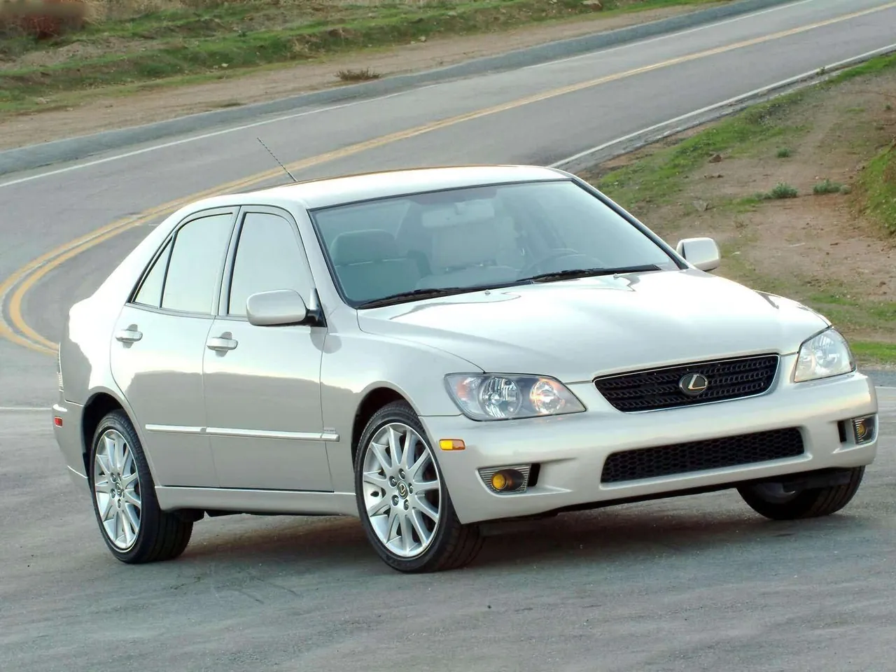 Lexus IS300 SportDesign Edition (2004)