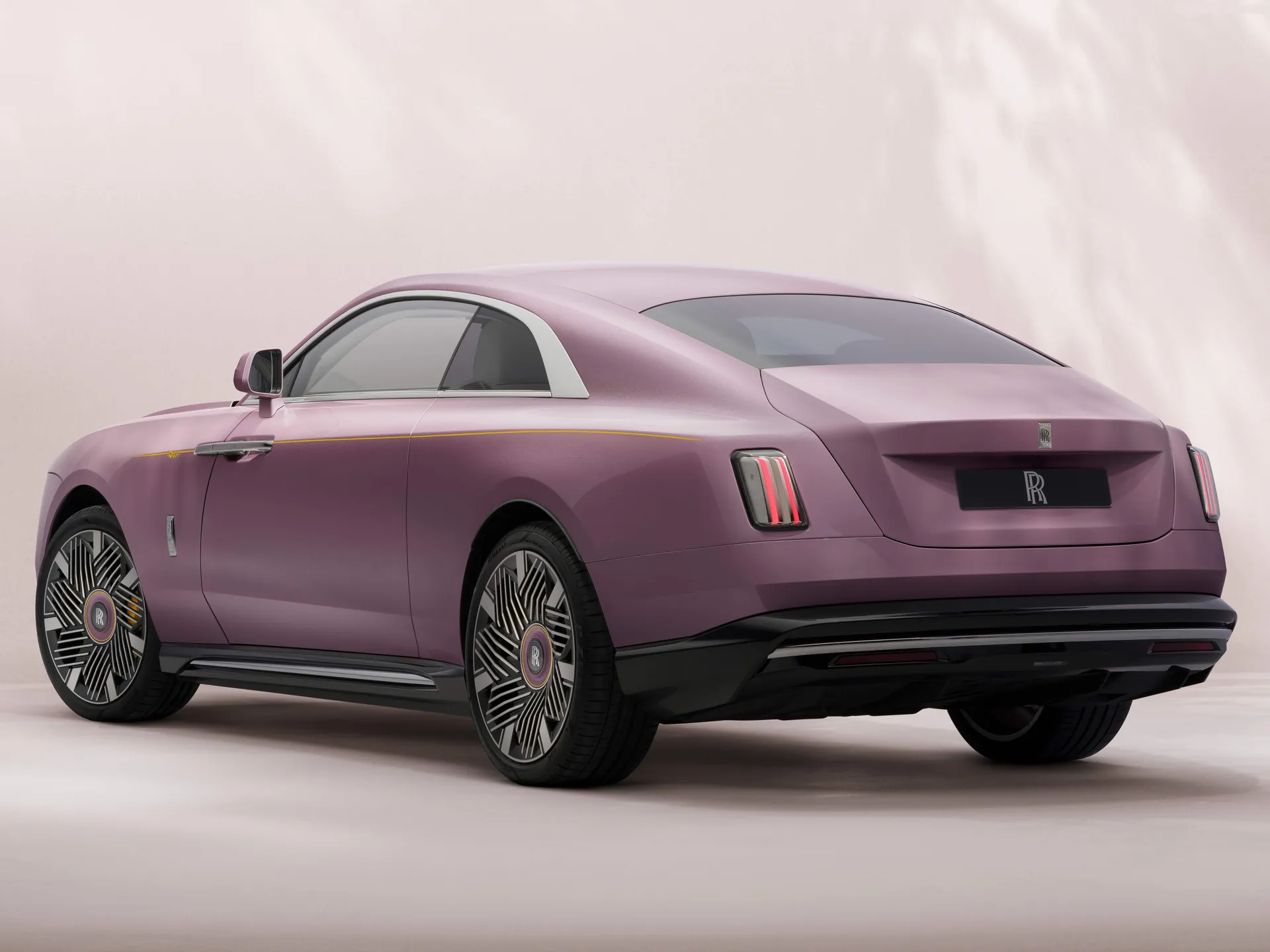 Rolls-Royce Spectre Inspired by Primavera (2026) – zadní tříčtvrteční pohled
