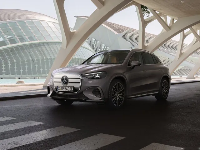 Mercedes-Benz GLC EV (2026)