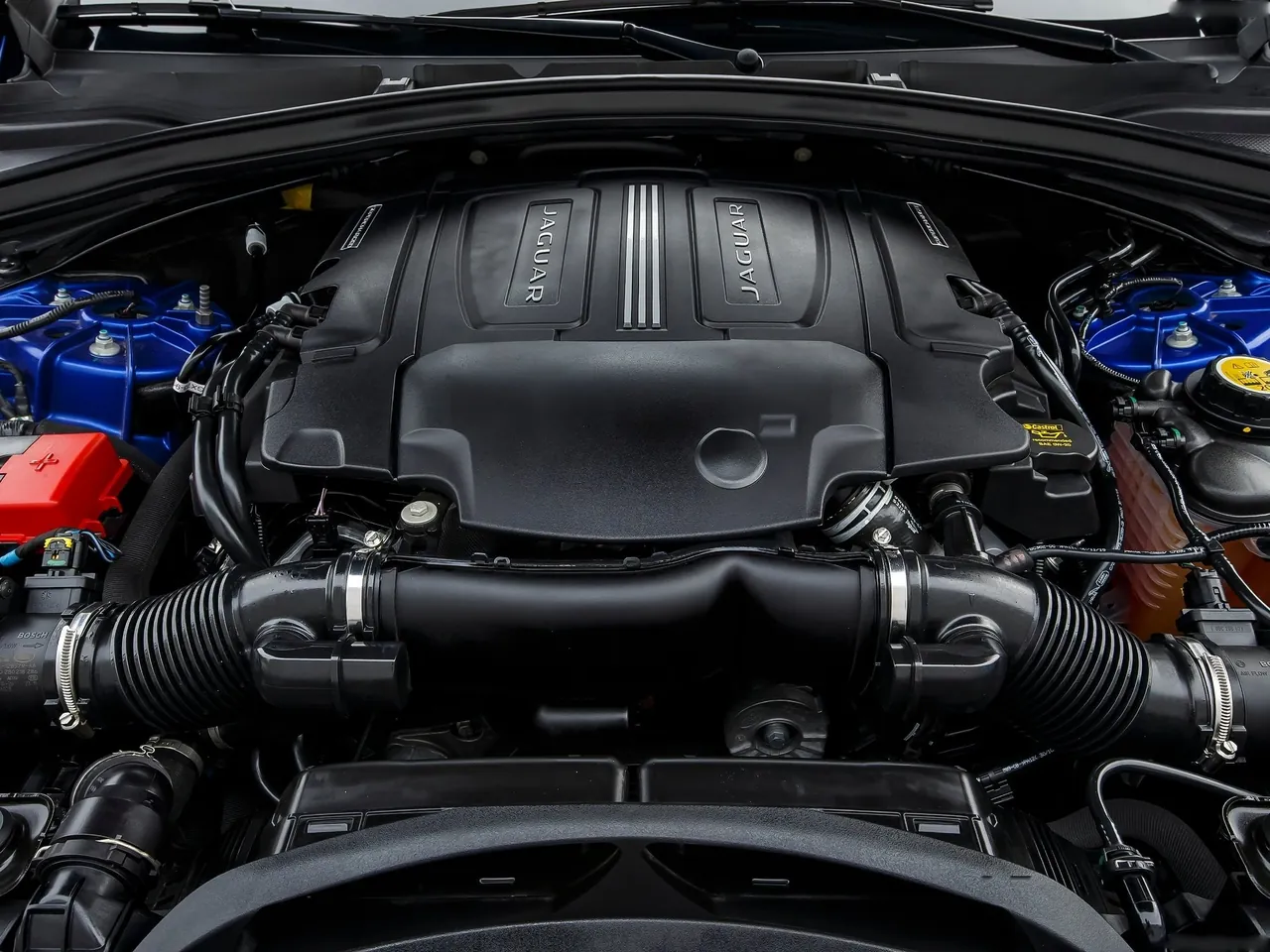 Jaguar F-Pace S (2017) – motor