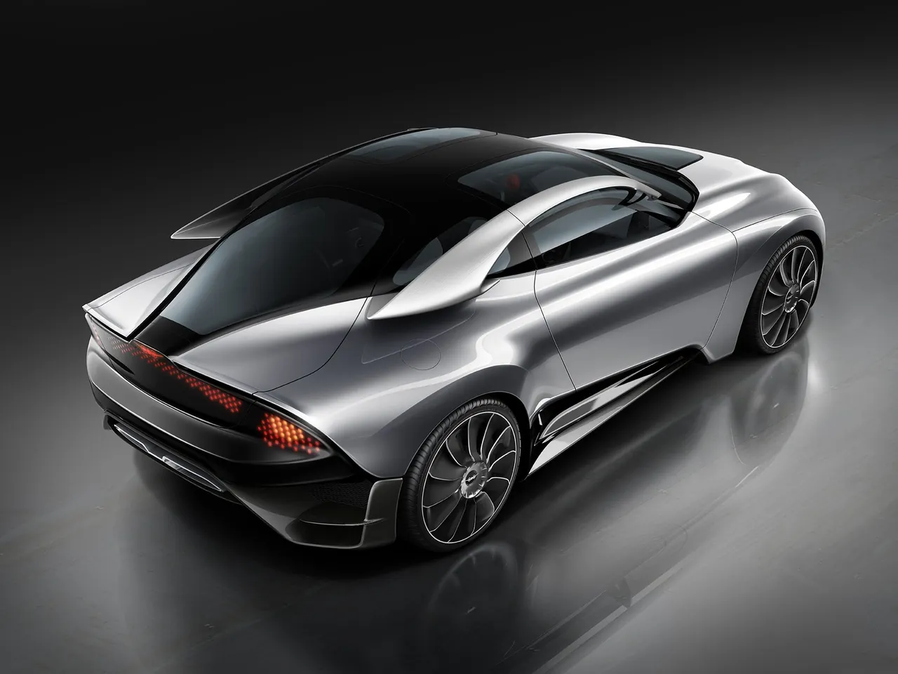 Saab PhoeniX Concept (2011) – zadní tříčtvrteční pohled