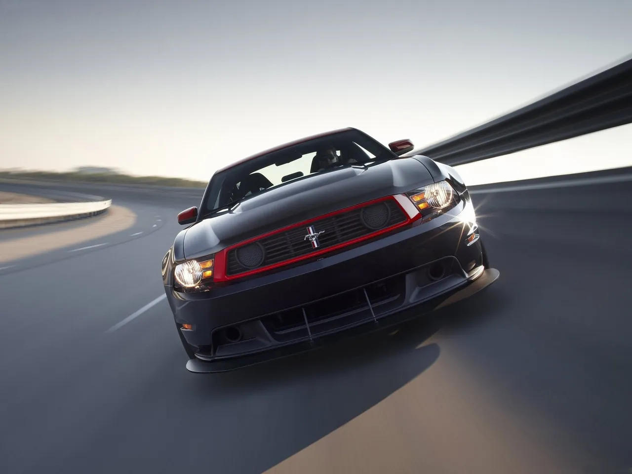 Ford Mustang Boss 302 Laguna Seca (2012) – zepředu