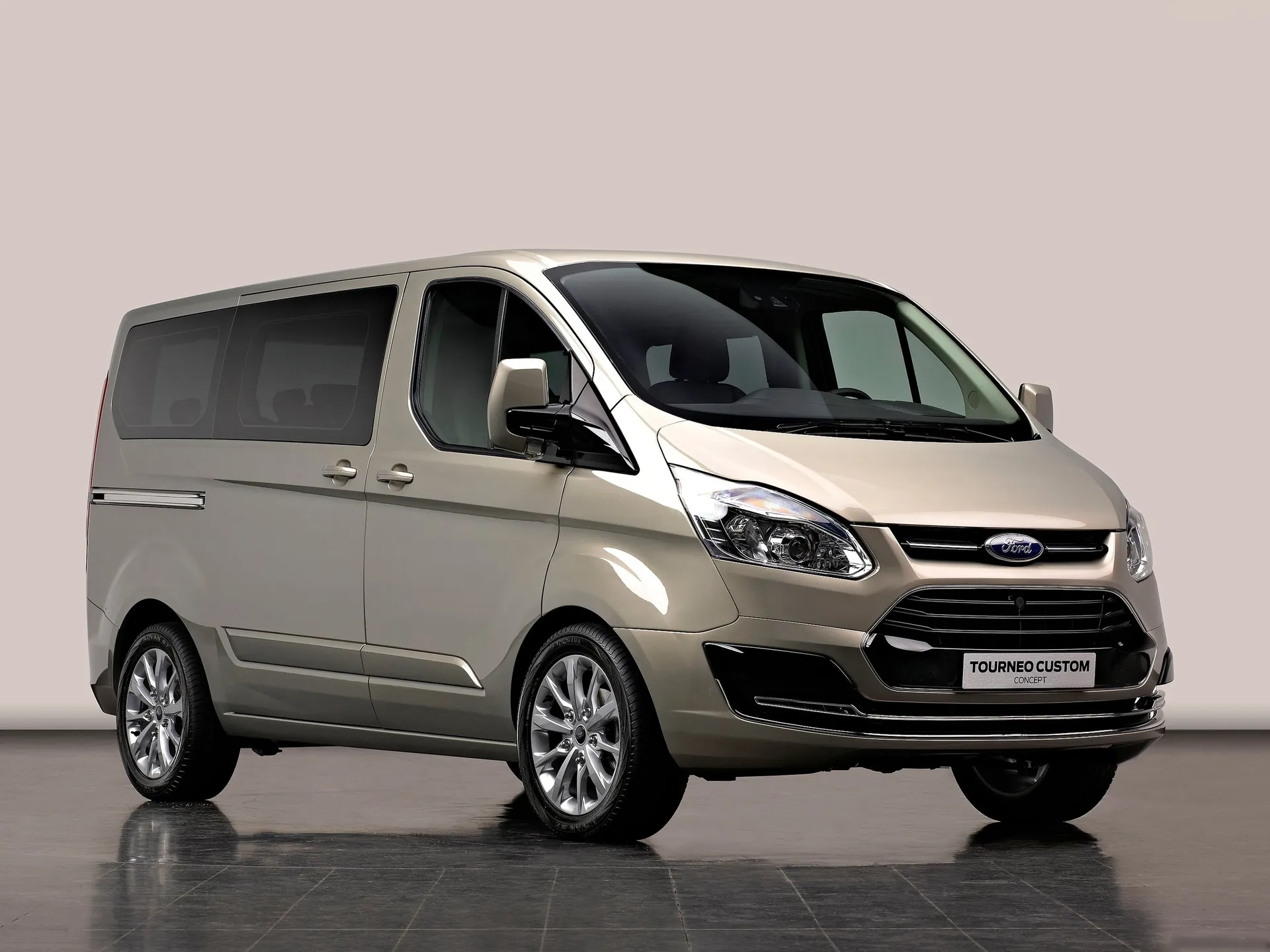 Ford Tourneo Custom Concept (2012)