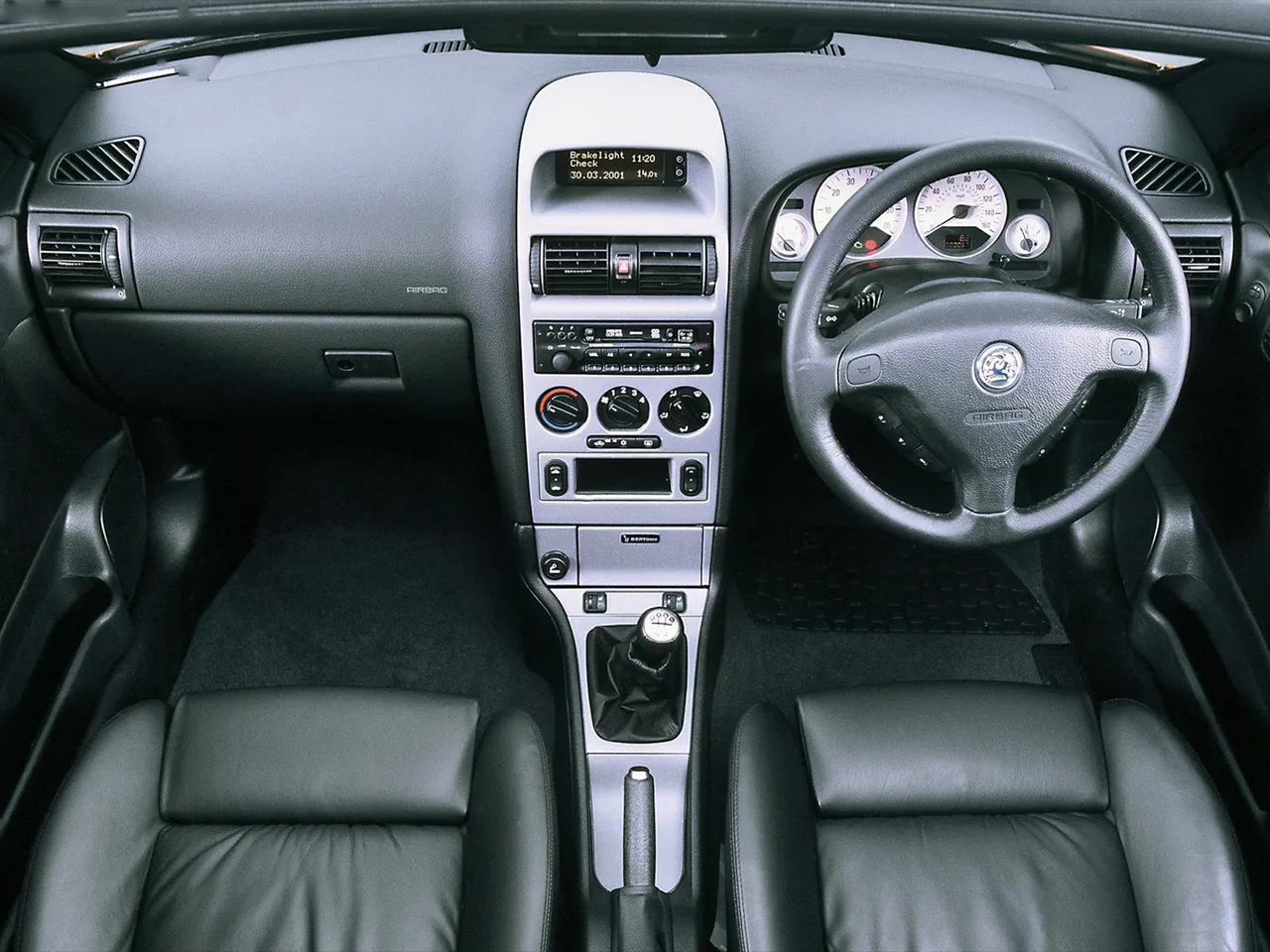 Vauxhall Astra Convertible (2001) – interiér