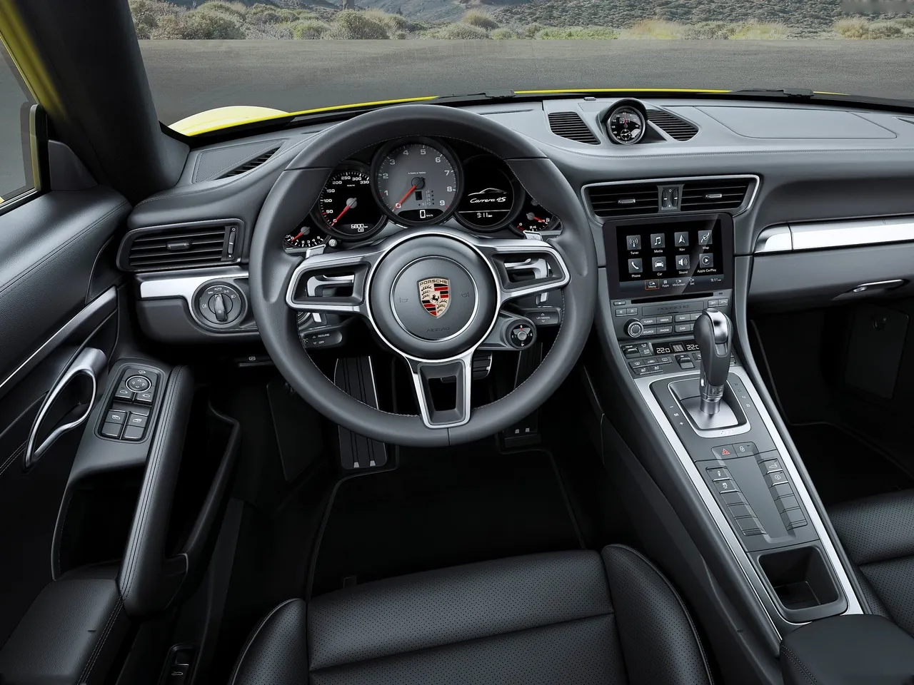 Porsche 911 Carrera 4 (2016) – interiér